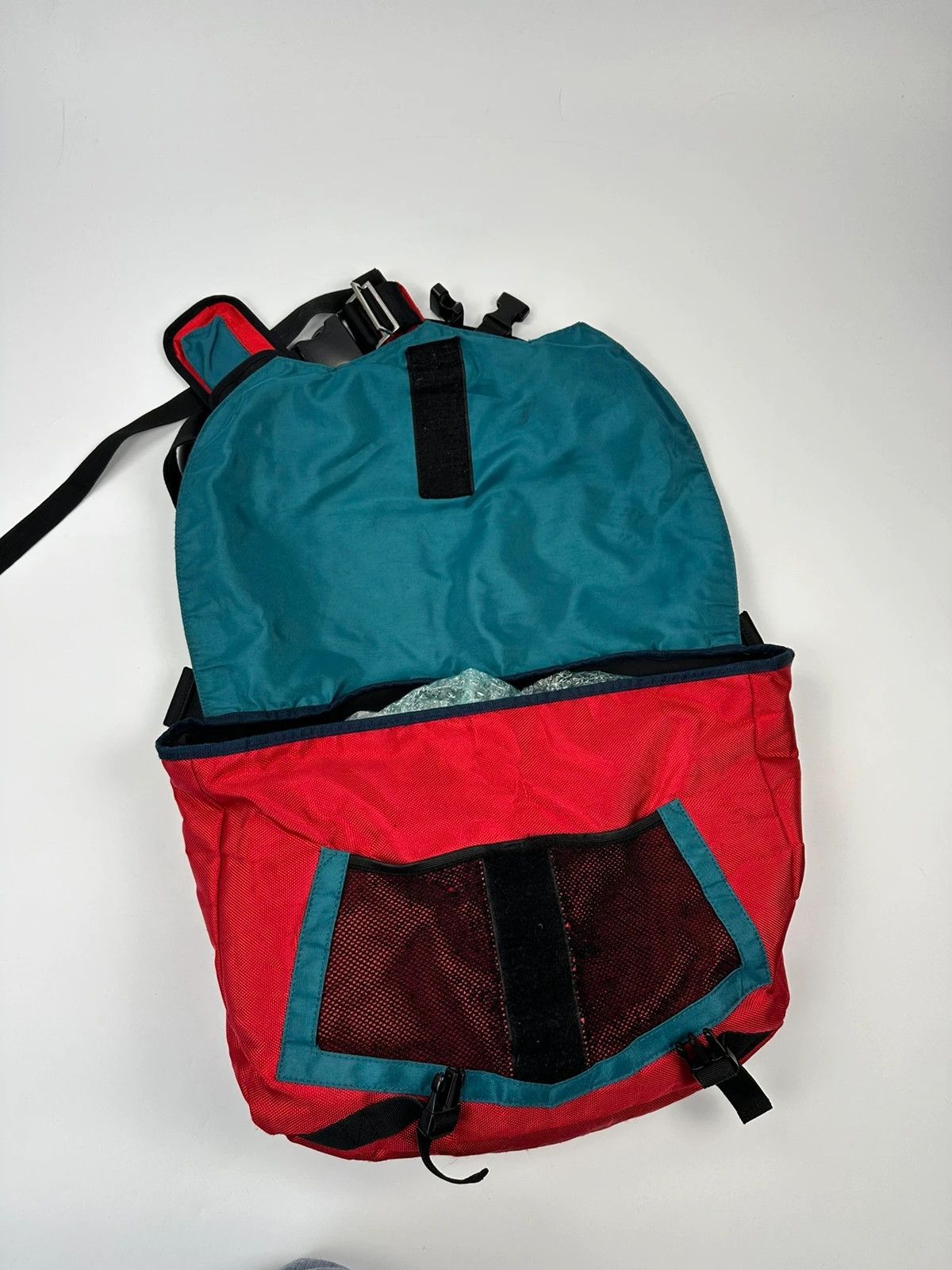 Marithe + Francois Girbaud Marithé + François Girbaud Red & Black Messenger Bag Size ONE SIZE - 3 Thumbnail