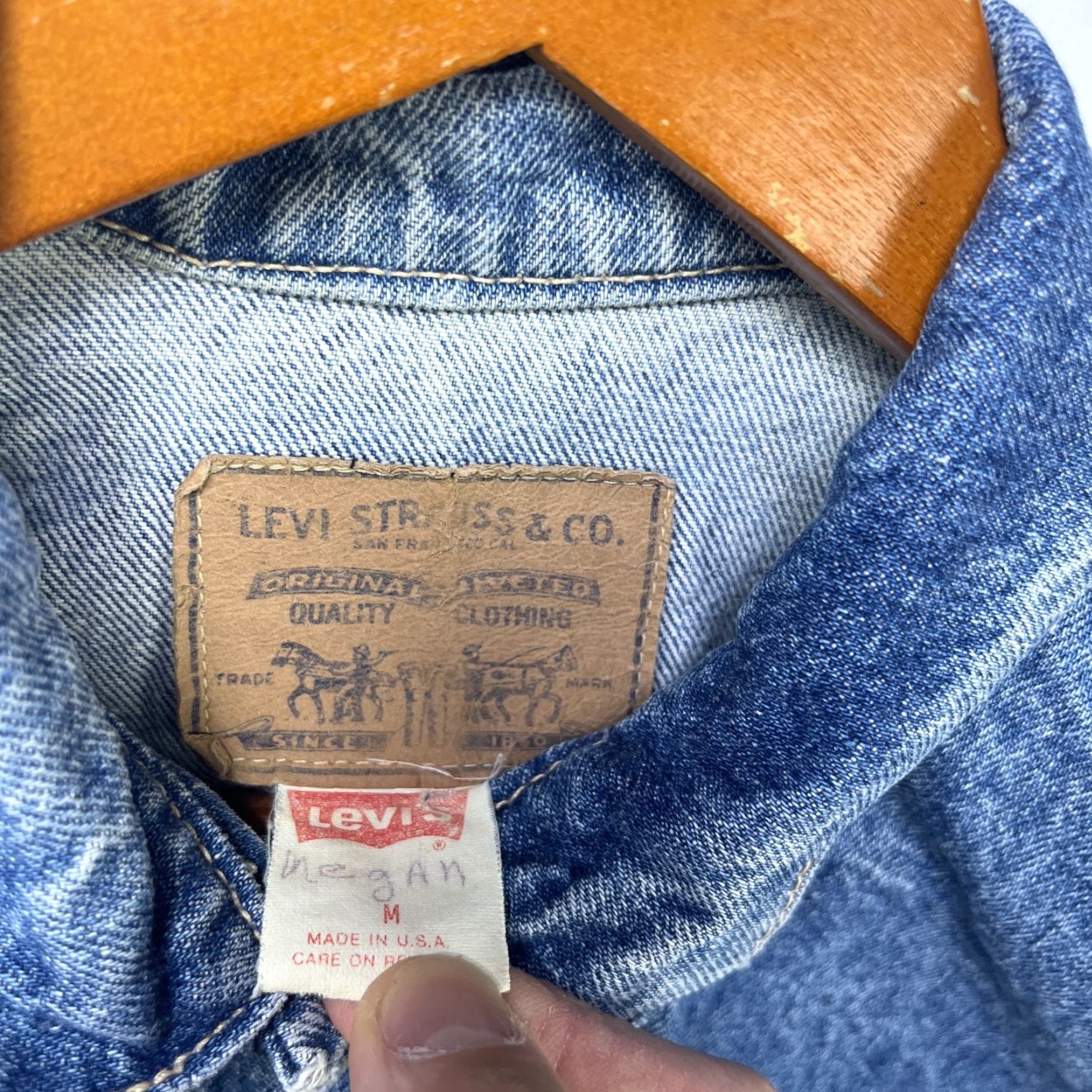 Levi's VINTAGE Levi's White Tab Denim Jacket Trucker Medium M Button Lined Cotton 80s 90s Workwear Casual Mens Jacket Size US M / EU 48-50 / 2 - 4 Thumbnail