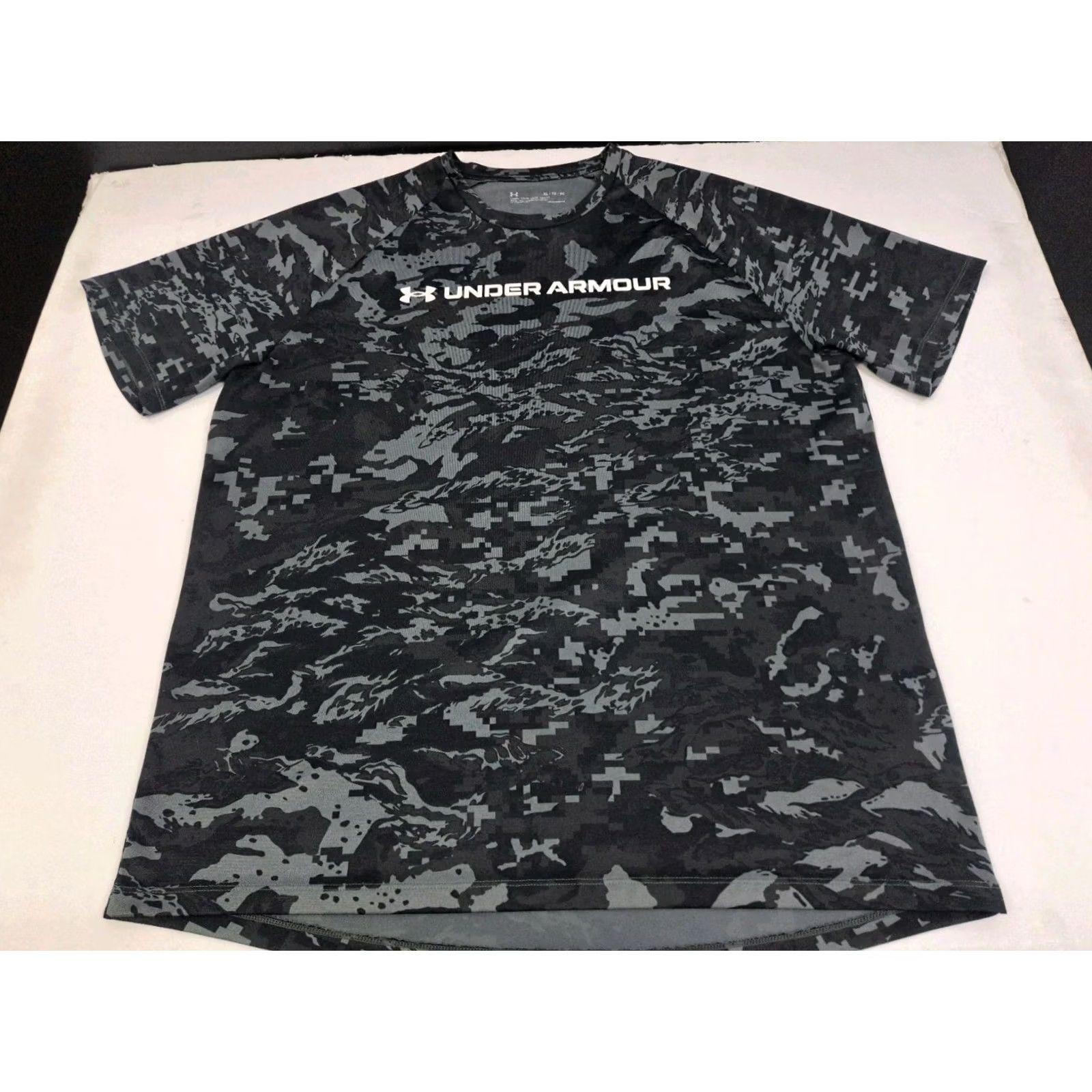 Under Armour Under Armour Mens Short Sleeve Tee Loose Heat Gear Black Camouflage XL T Shirt Logo Size US XL / EU 56 / 4 - 2 Thumbnail