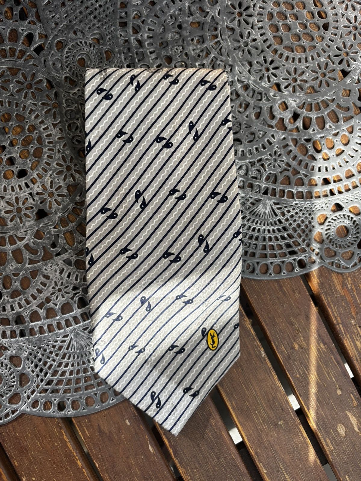 Yves Saint Laurent Yves Saint Laurent Vintage Silk Tie (1990s) Size ONE SIZE - 8 Thumbnail