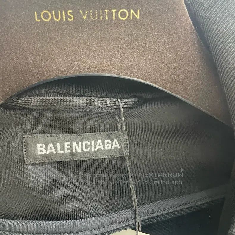 Balenciaga Balenciaga Lock Stitch Embroidered Black and White Patchwo Size US S / EU 44-46 / 1 - 2 Thumbnail