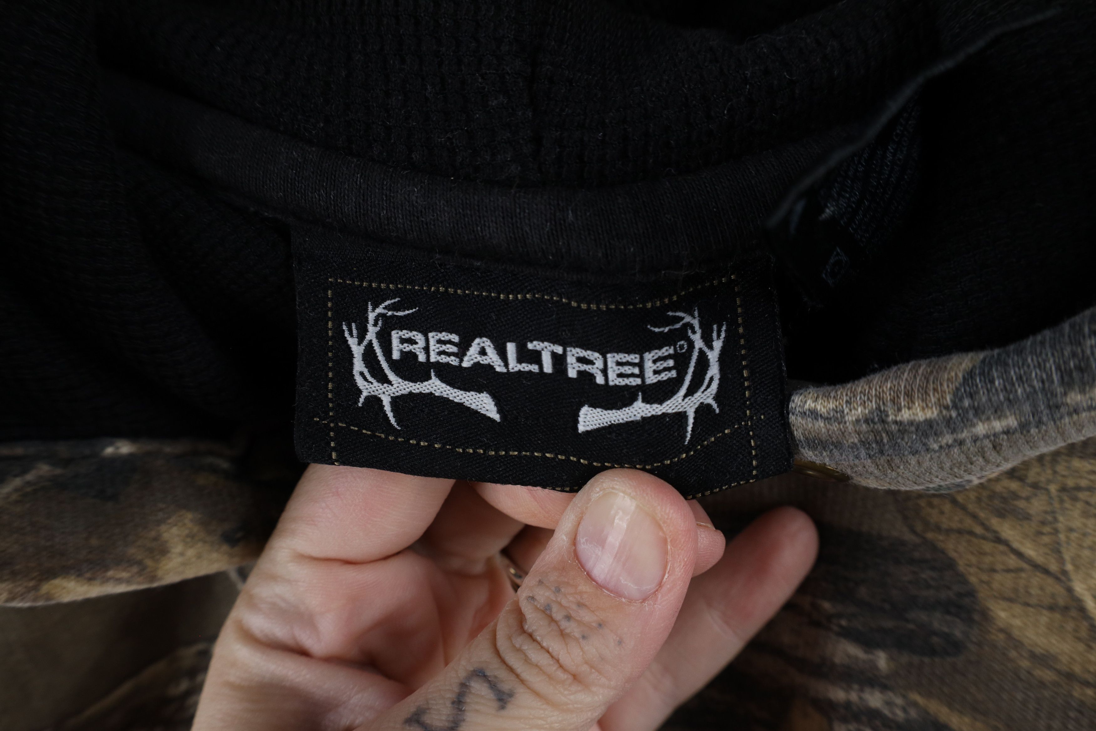 Vintage Vintage Streetwear Out Realtree Camouflage Hoodie Sweatshirt Size US L / EU 52-54 / 3 - 8 Thumbnail