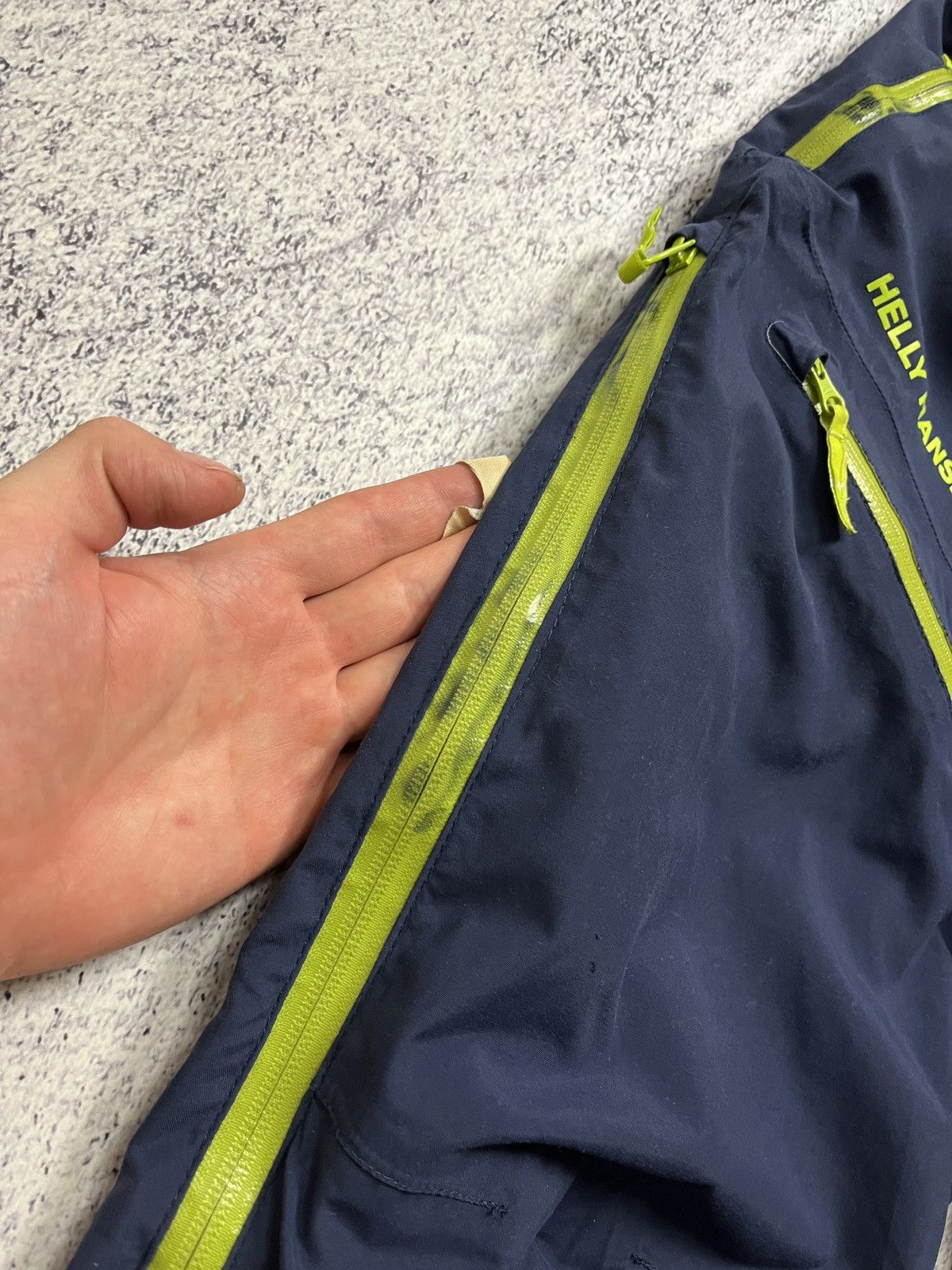Helly Hansen Ootdoor Ski Pants Helly Hansen Recco Gorpcore Size US 30 / EU 46 - 9 Thumbnail