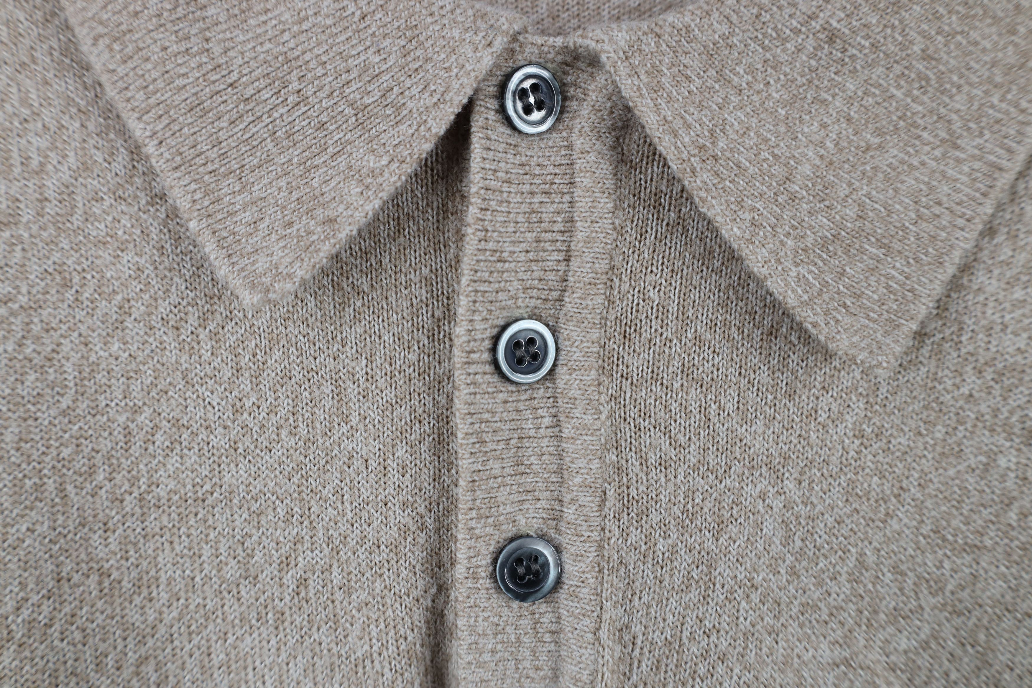 Vintage Vintage 90s Streetwear Knit Collared Sweater Oatmeal Brown Size US L / EU 52-54 / 3 - 4 Thumbnail