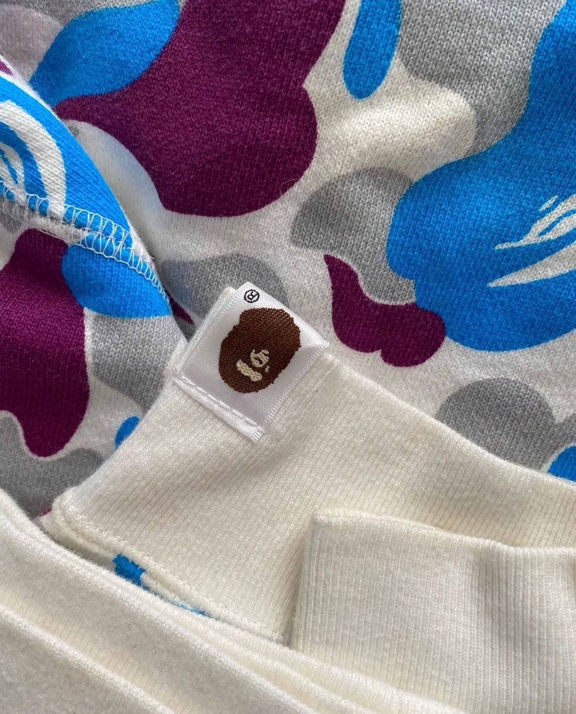 Bape Bape Yokohama shark 2008 Size US L / EU 52-54 / 3 - 6 Thumbnail