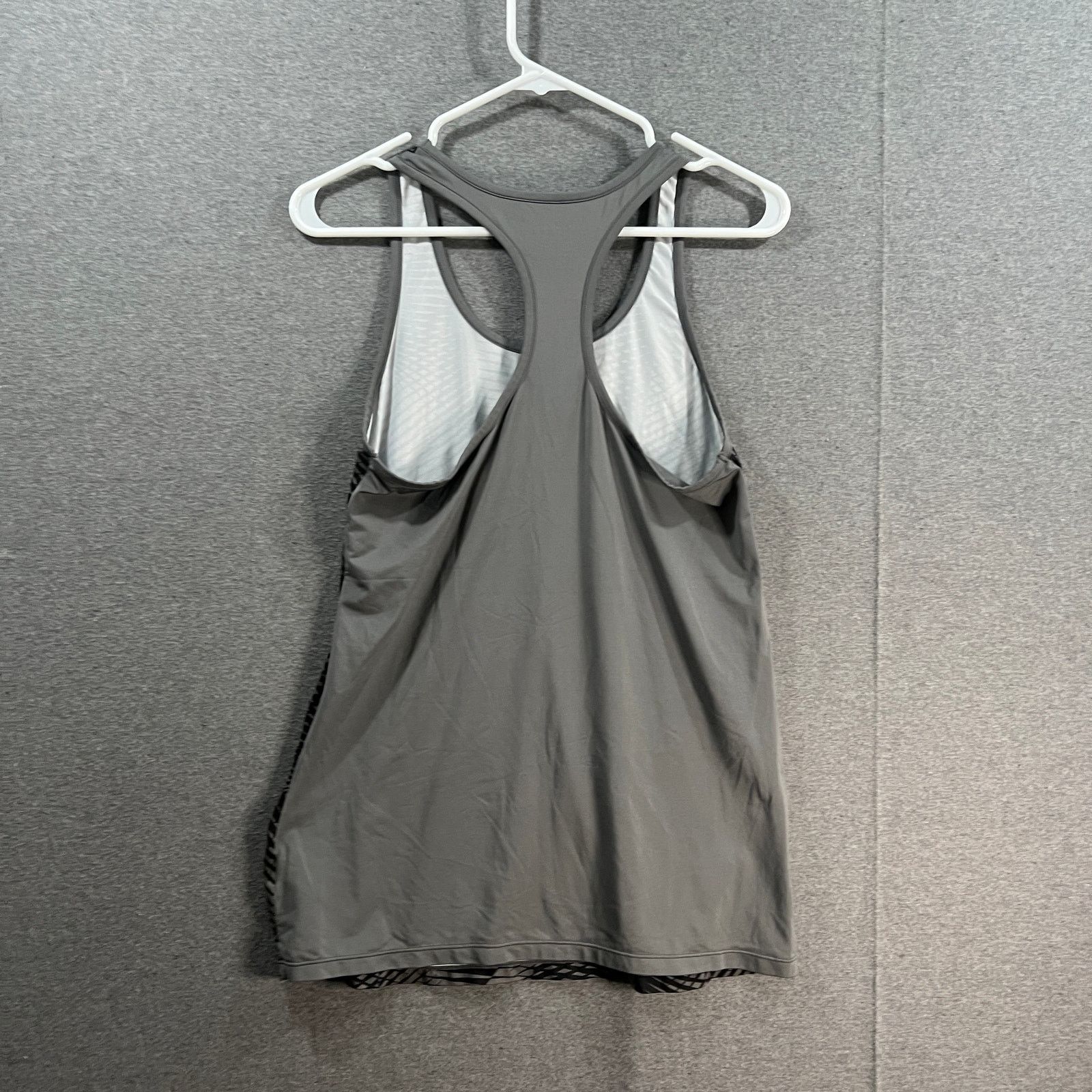 Reebok Reebok Tank Top Shirt Women Size M Gray Color Outdoor Size M / US 6-8 / IT 42-44 - 2 Thumbnail