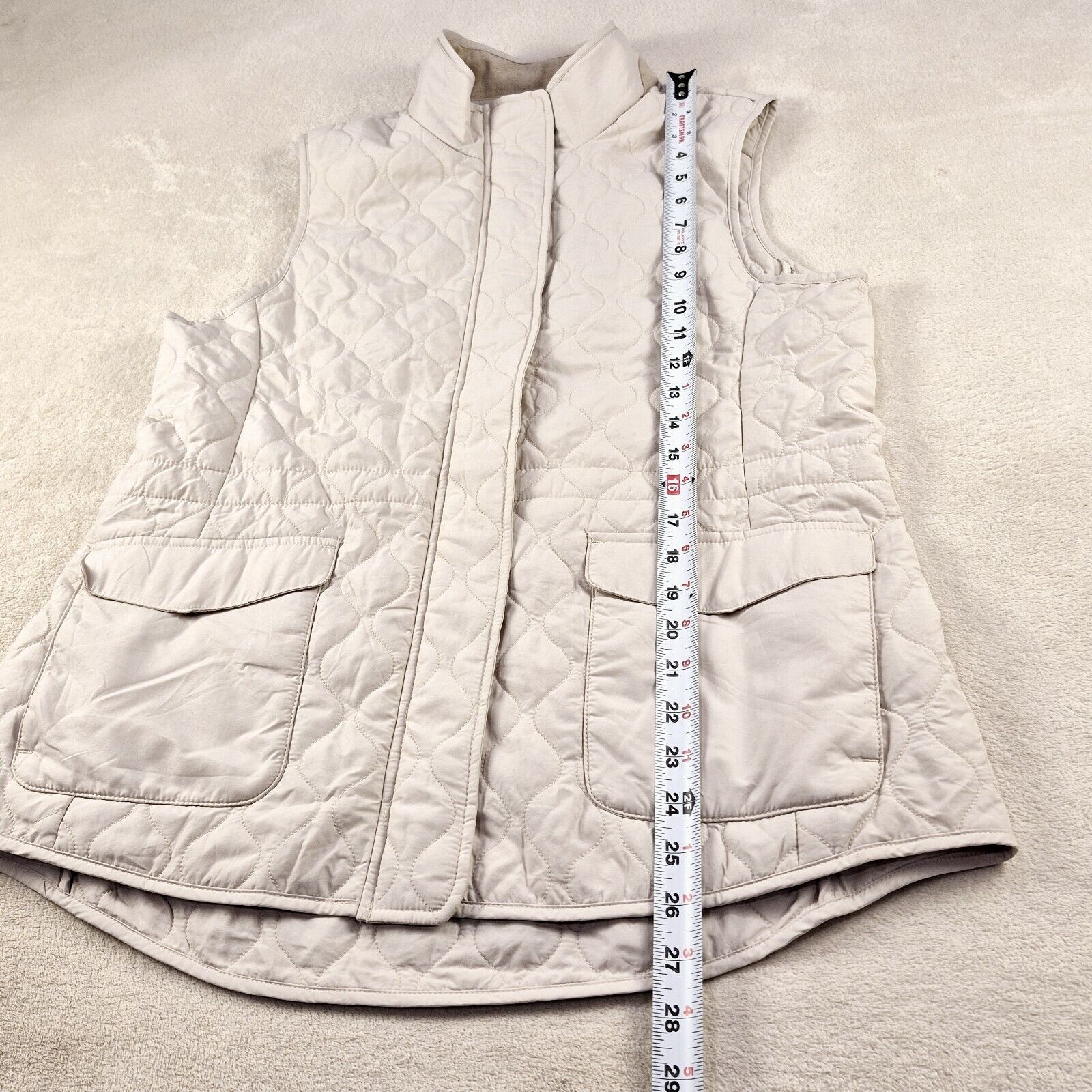 Peter Millar Peter Millar Addison Women's Quilted Vest Size L Beige NWT Size L / US 10 / IT 46 - 2 Thumbnail