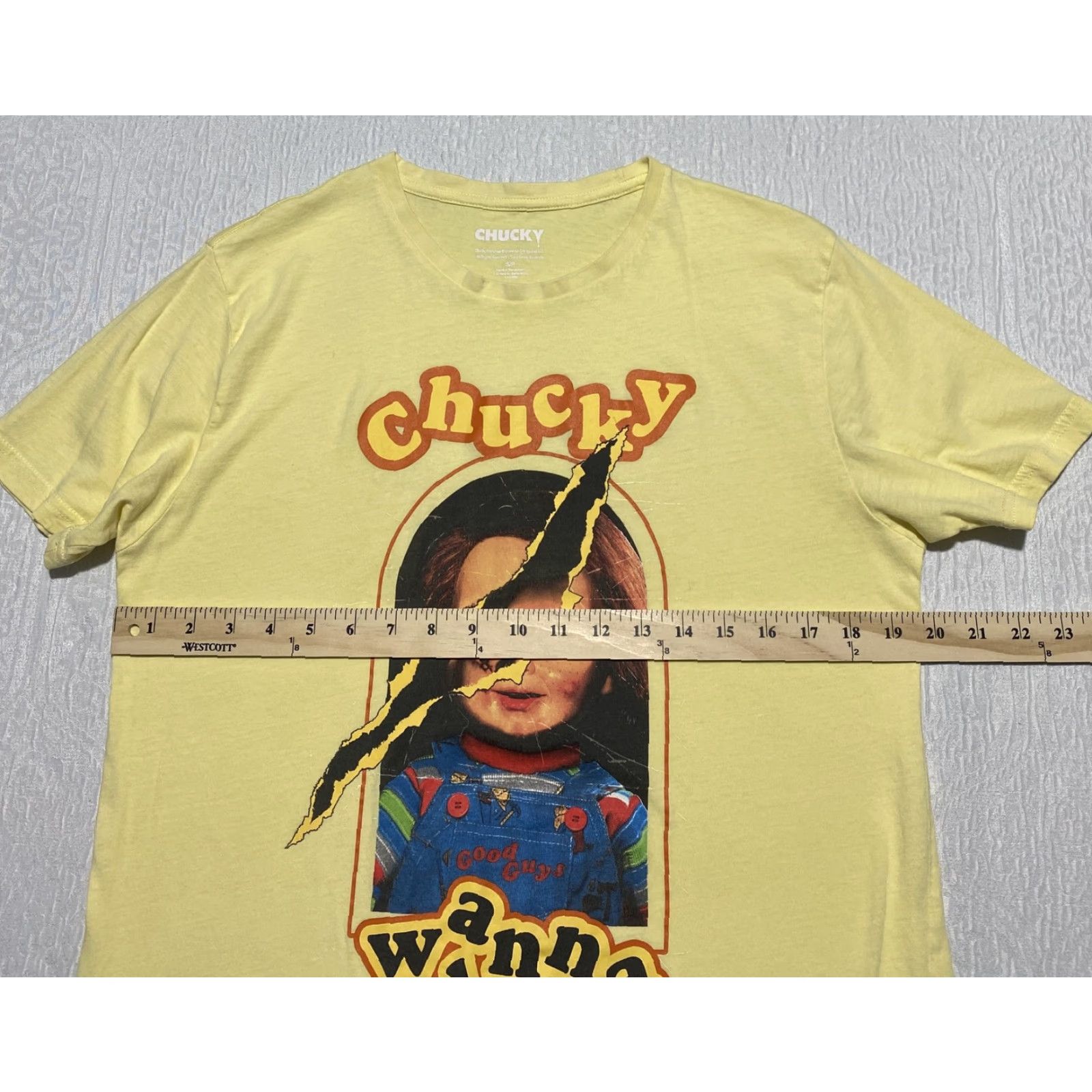 Vintage Chucky Shirt Mens Small Yellow Wanna Play Horror Movie Graphic Tee T-Shirt Size US S / EU 44-46 / 1 - 7 Thumbnail