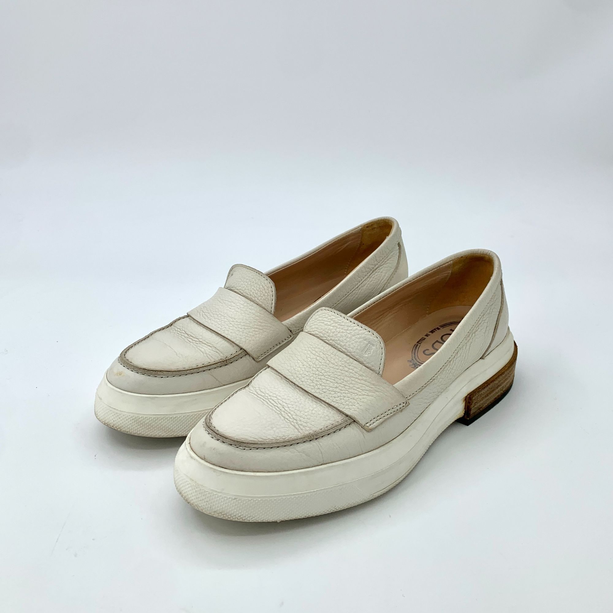 Tod's Tod’s White Slip-On Loafers (Size 37) Size US 7 / IT 37 - 1 Thumbnail