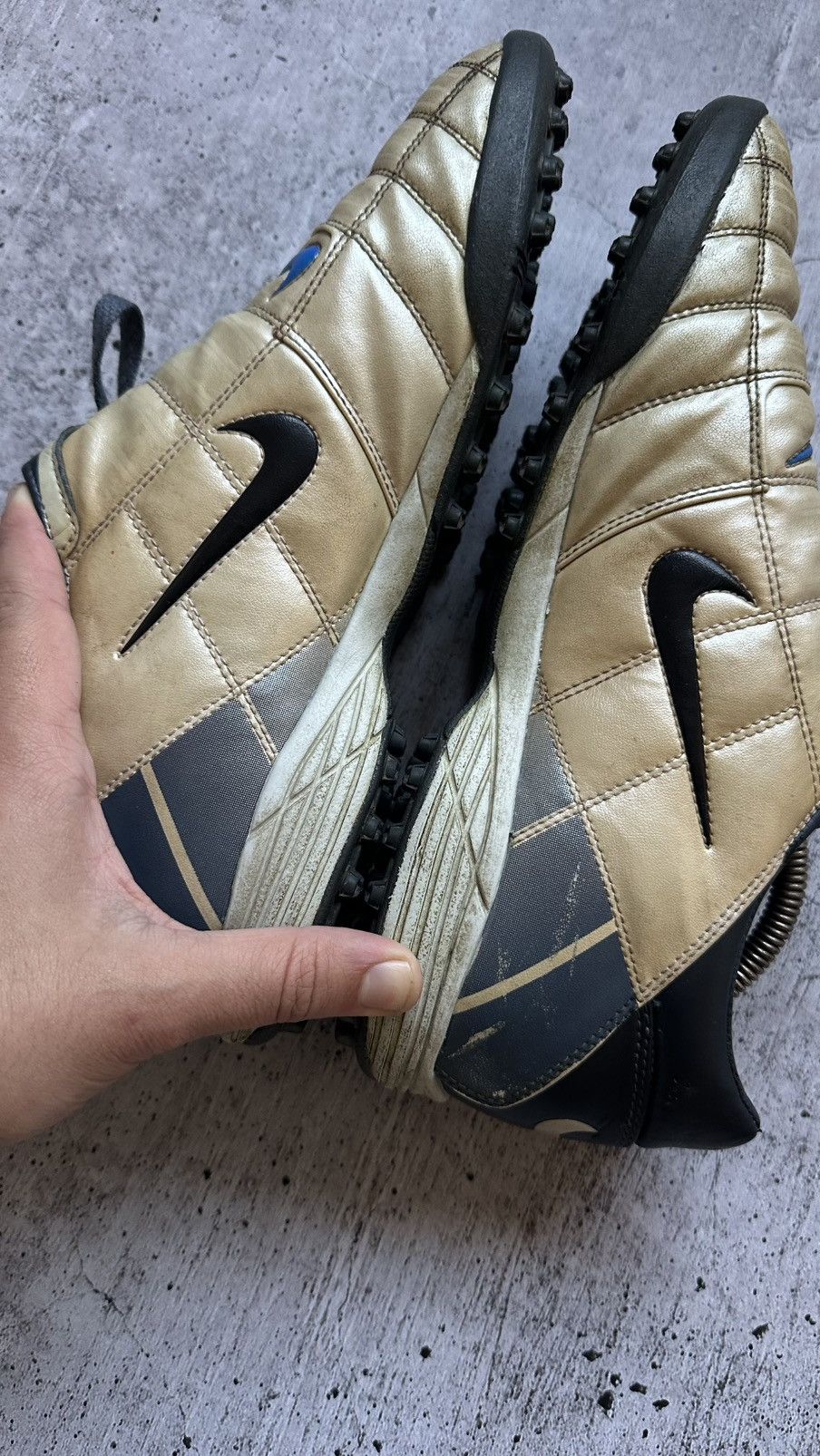 Nike 2004 Nike Air Zoom Ninety II Total 90 Vintage Soccer Boots Size US 10 / EU 43 - 9 Thumbnail