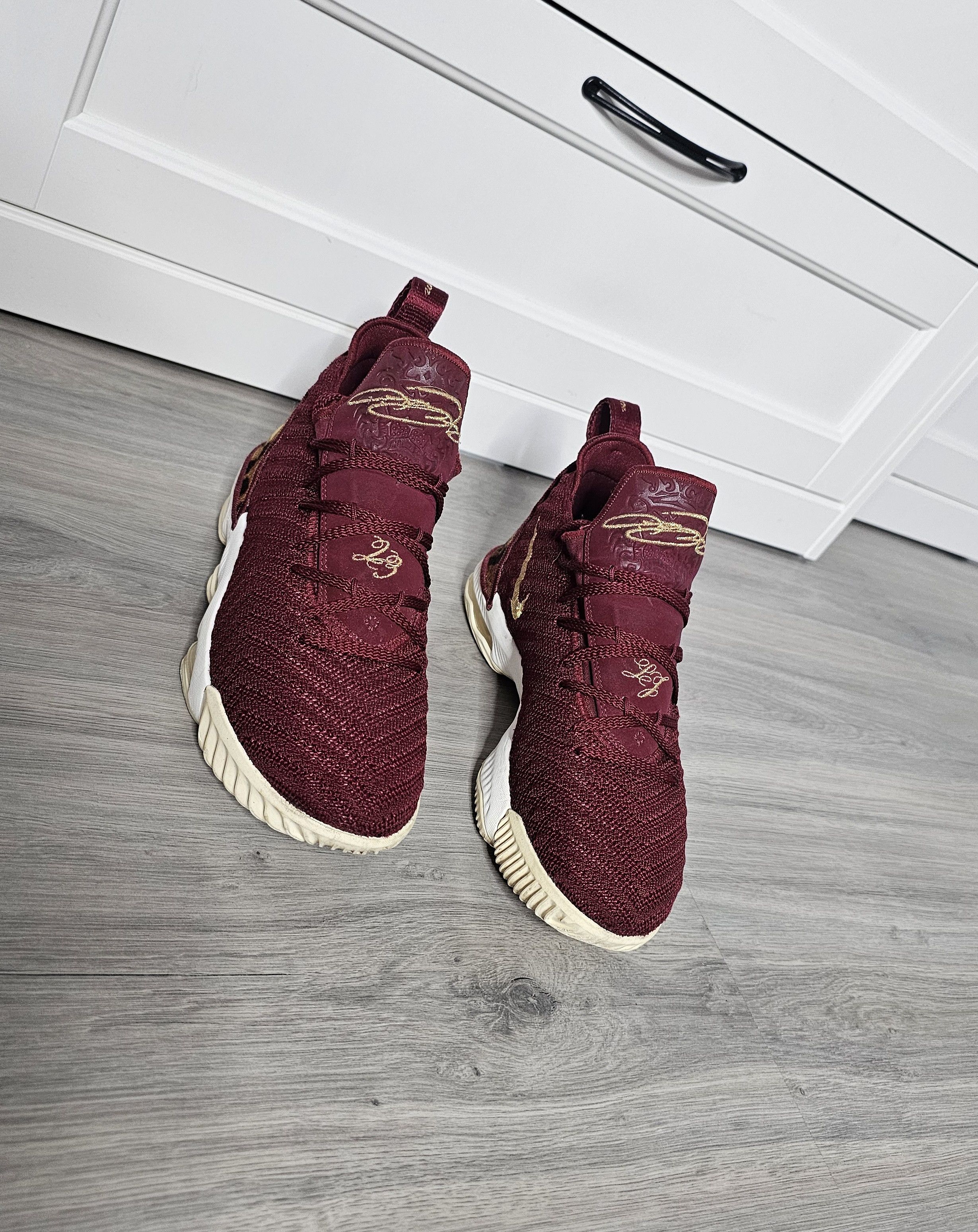 NBA × Nike Nike LN4 Lebron James NBA shoes season 2018-2019 size 38.5 Size US 5.5 / EU 38 - 3 Thumbnail
