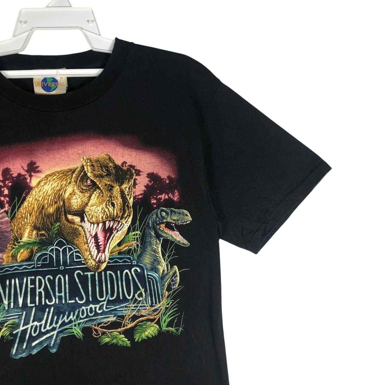 Universal Studios Vintage Universal Studios Hollywood Jurassic Park T-Shirt Size US M / EU 48-50 / 2 - 4 Thumbnail