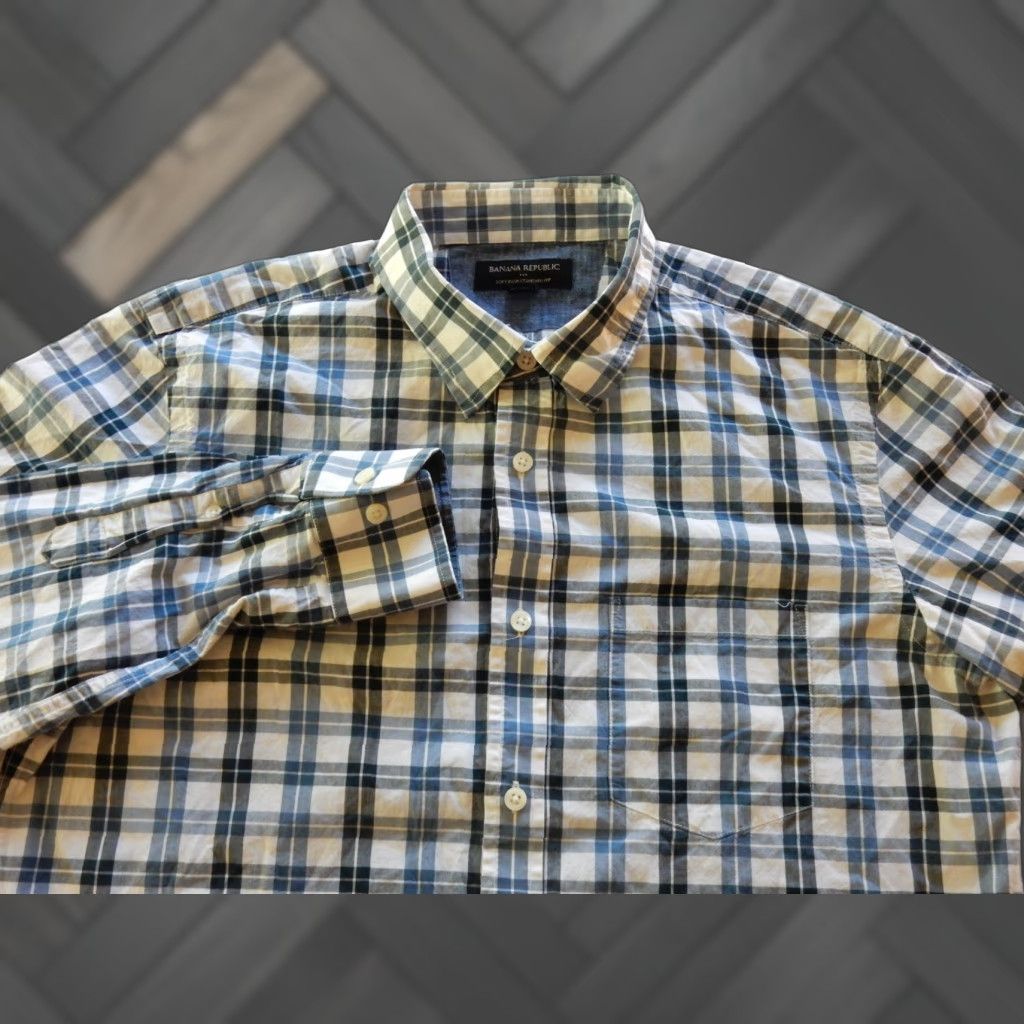 Banana Republic Vintage Banana Republic Men’s Plaid Long Sleeve Button-Up Shirt Size M Blue Size US M / EU 48-50 / 2 - 1 Thumbnail
