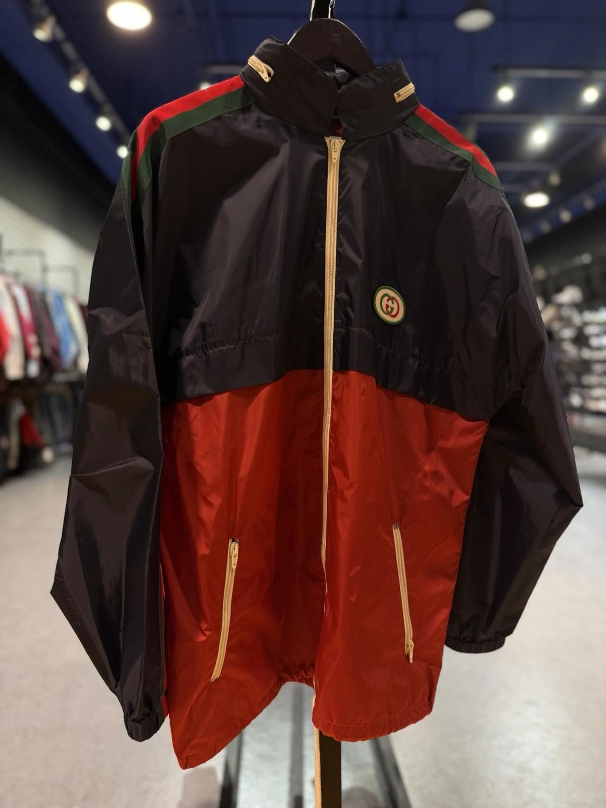Gucci Gucci Navy Interlocking G Windbreaker Jacket Size (46) Size US L / EU 52-54 / 3 - 3 Thumbnail