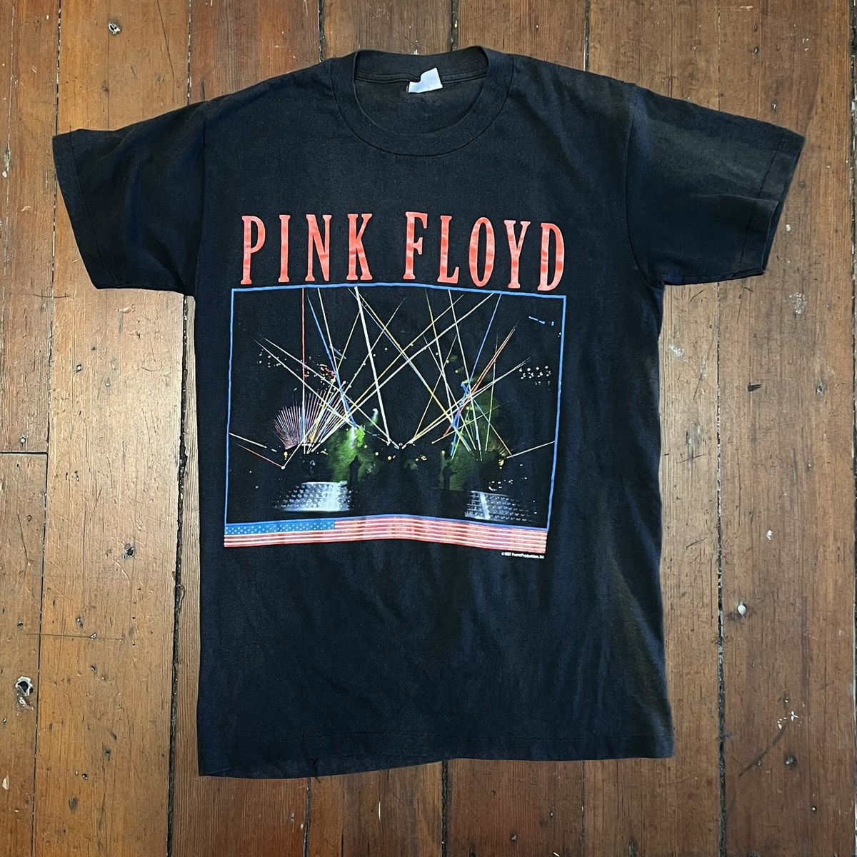 Vintage 1987 pink floyd tour tee Size US S / EU 44-46 / 1 - 1 Thumbnail