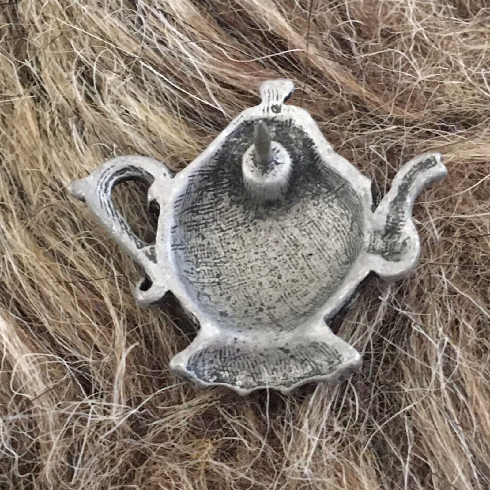 Vintage Vintage pewter tone “mother” tea kettle Tac pin Size ONE SIZE - 5 Thumbnail