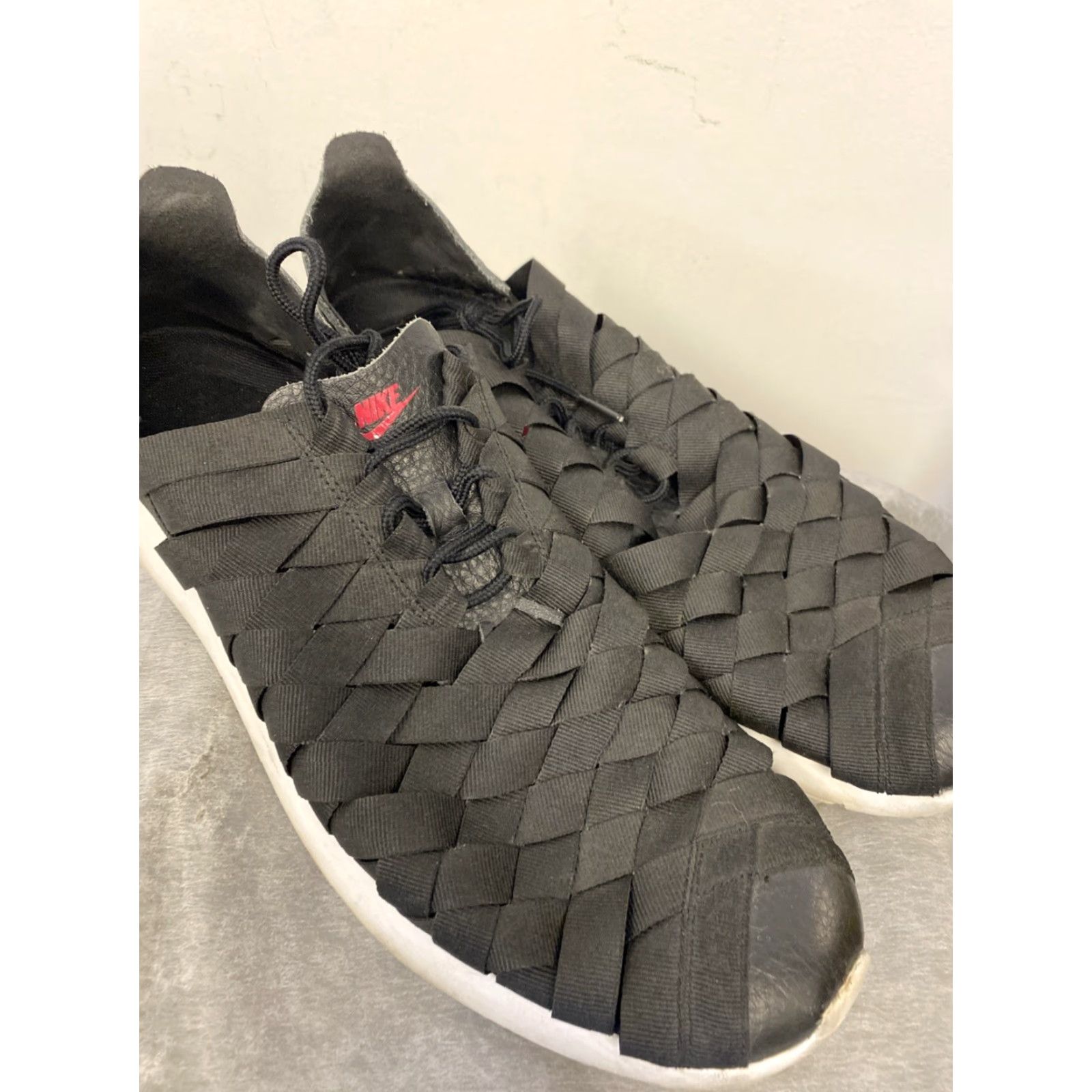 Nike 2014 Nike Roshe Run Woven Men’s 11.5 Black Nike Roshe Run Sneaker Mens Size 11.5 Woven Black 2014 Size US 12 / EU 45 - 3 Thumbnail