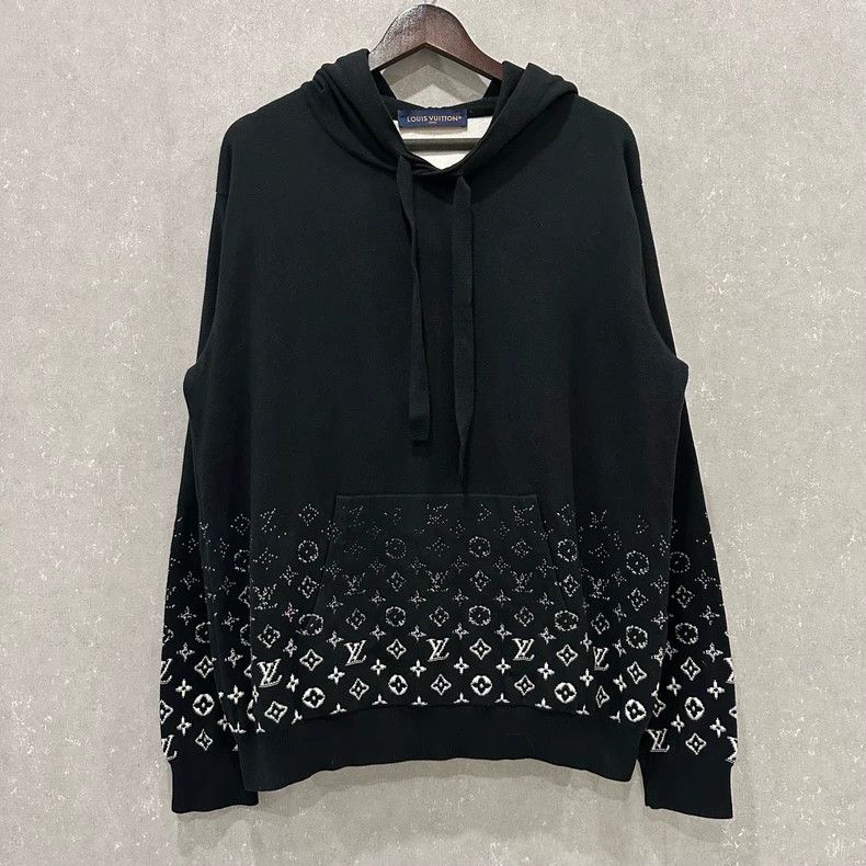 Louis Vuitton Louis Vuitton Black Full Print Gradient Hoodie Nextarrow-25 Size US XL / EU 56 / 4 - 1 Thumbnail