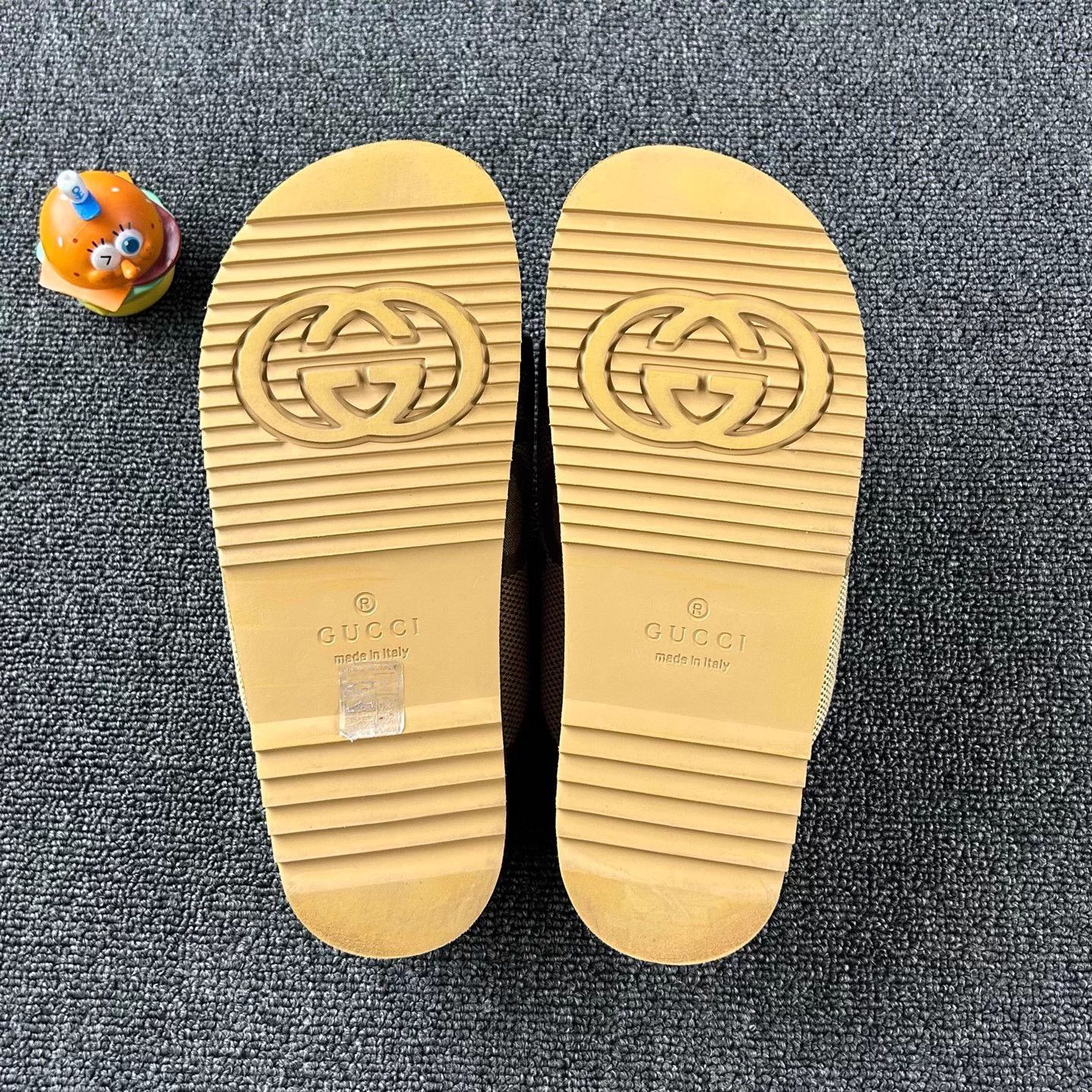 Gucci Gucci GG monogram slide slippers size 37 Size US 7 / IT 37 - 6 Thumbnail