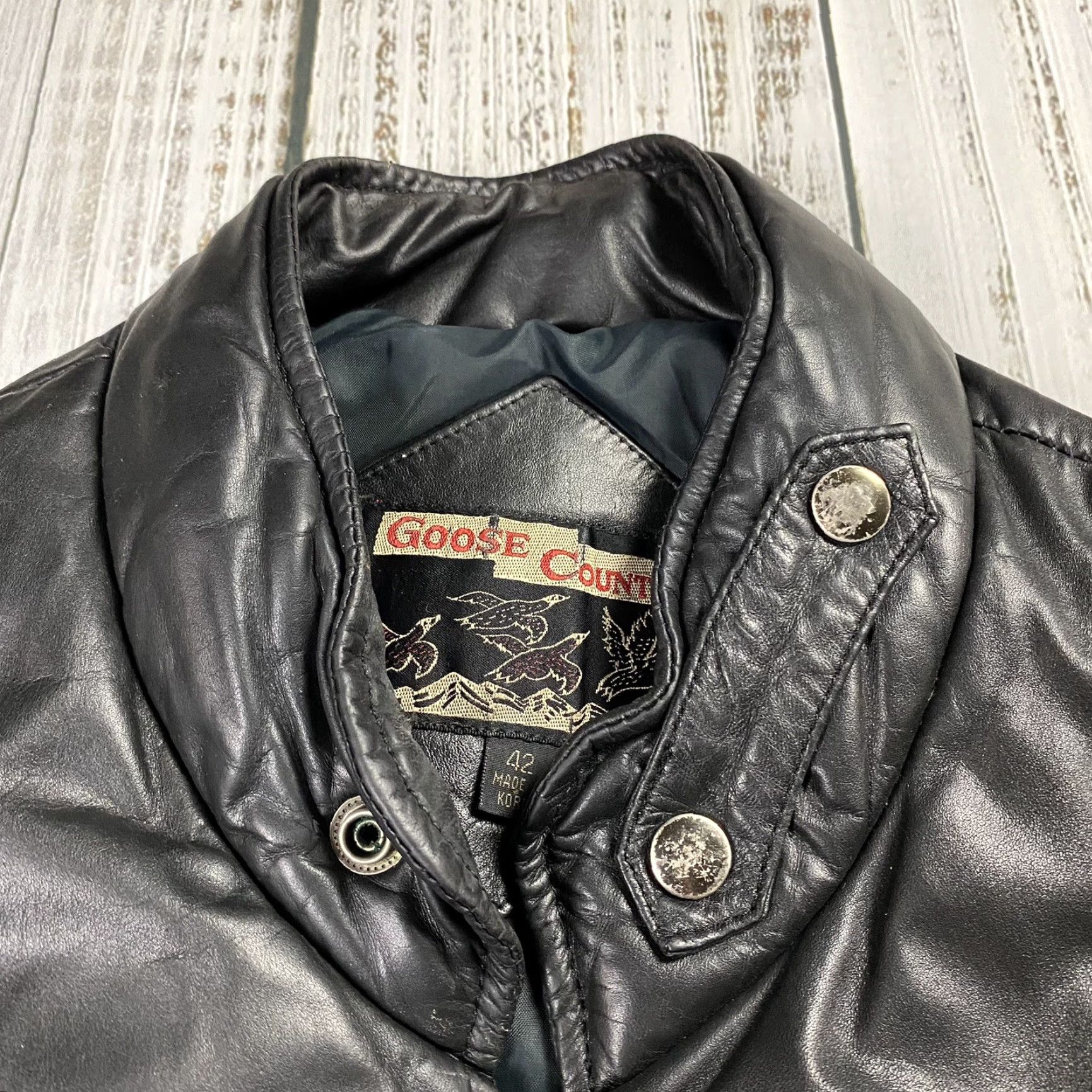 Vintage VINTAGE GOOSE COUNTRY Leather Hunting Vest Men Size 42 Black Down Quilted Outdoor Size US XS / EU 42 / 0 - 3 Thumbnail