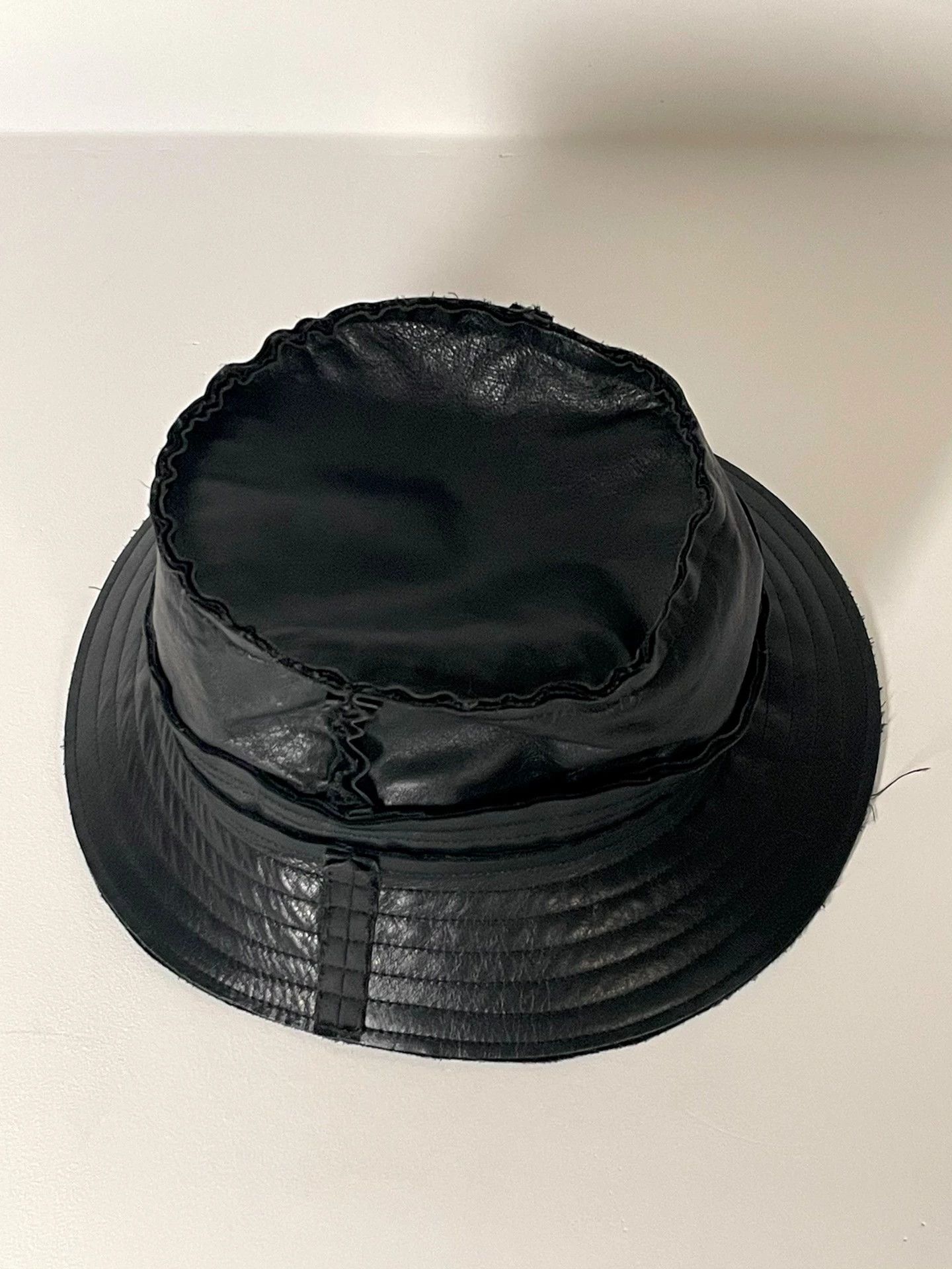 Comme des Garcons CDG Homme Plus AW2002 Leather Fisherman Hat Size F Size ONE SIZE - 1 Thumbnail