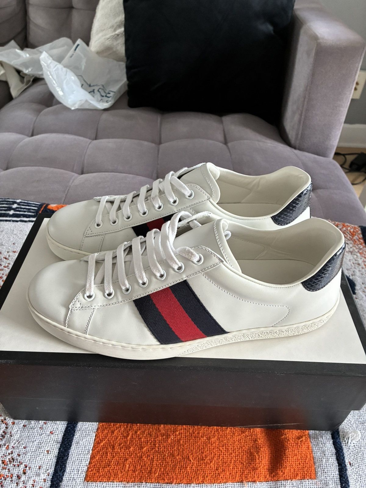 Gucci Gucci Ace Classic Leather Sneaker Size US 10 / EU 43 - 1 Thumbnail