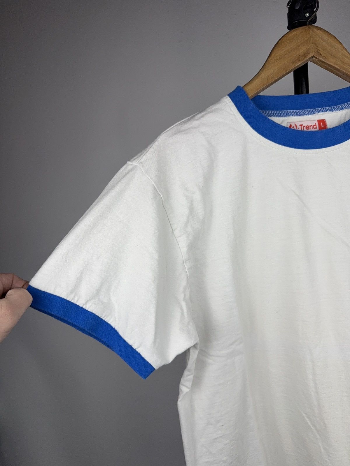 Vintage 00s Retro Google Host Promo Ringer T-Shirt Travel the World Size US S / EU 44-46 / 1 - 6 Thumbnail