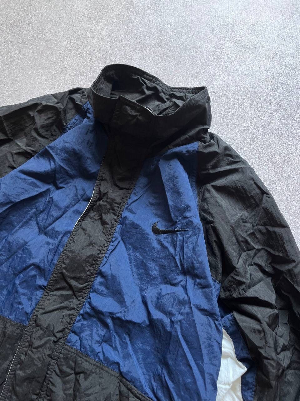 Nike Vintage Nike Swoosh Nylon Olympic Jacket Y2K L Size US L / EU 52-54 / 3 - 6 Thumbnail