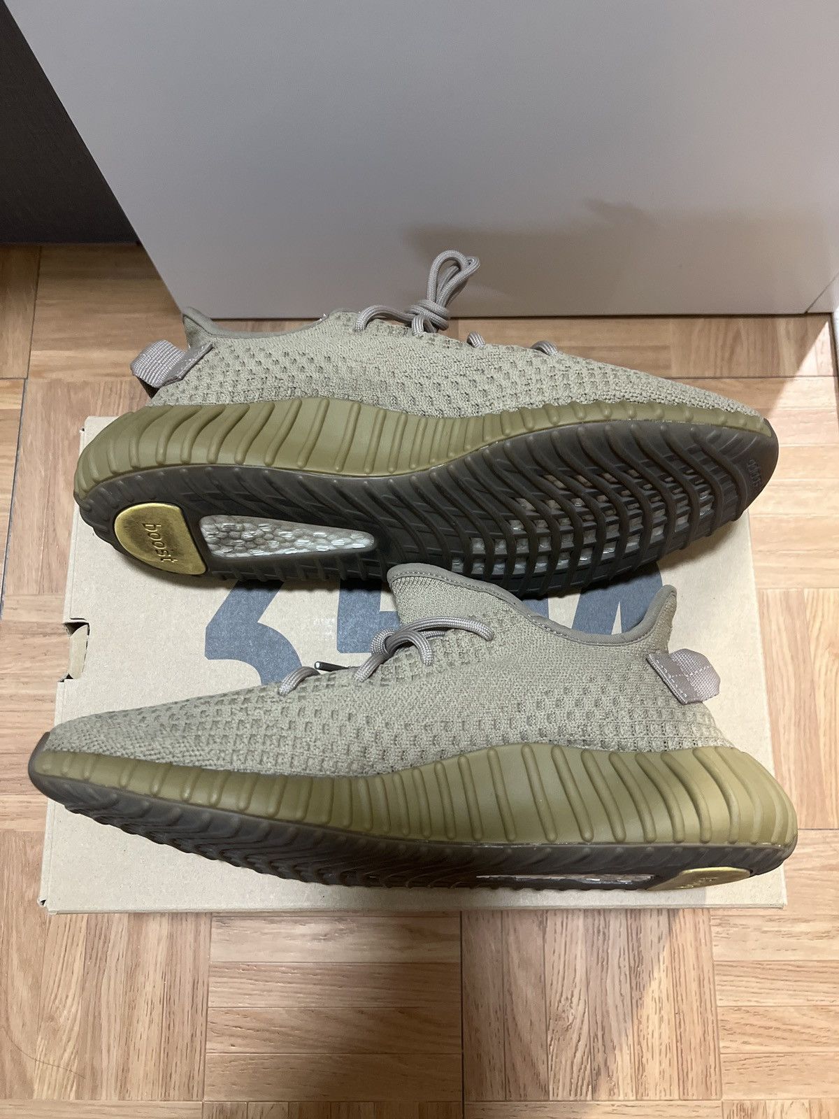 Adidas × Yeezy Adidas Yeezy 350 boost Earth sz 9.5 used Size US 9.5 / EU 42-43 - 2 Thumbnail