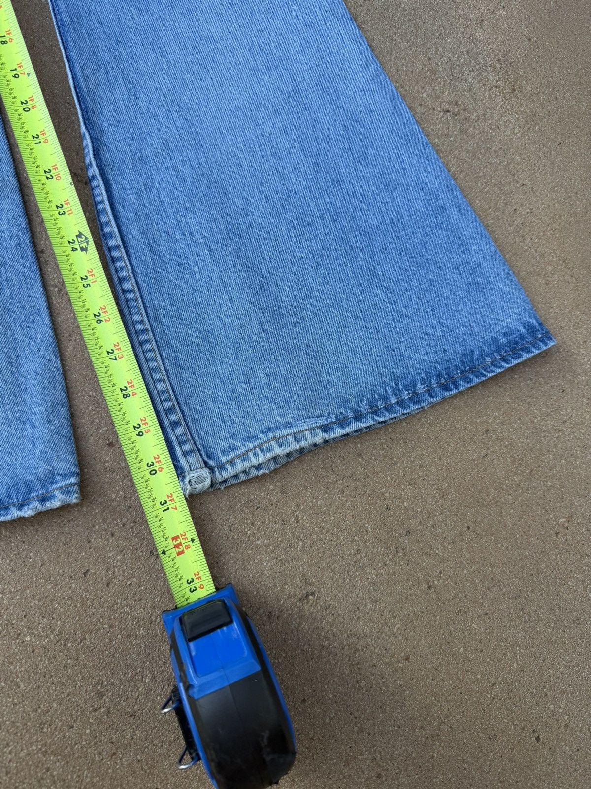 Levi's Vtg 80’s Levi’s 684 Orange Tab Bellbottom Flare Jeans 31x31 Size US 31 - 10 Thumbnail