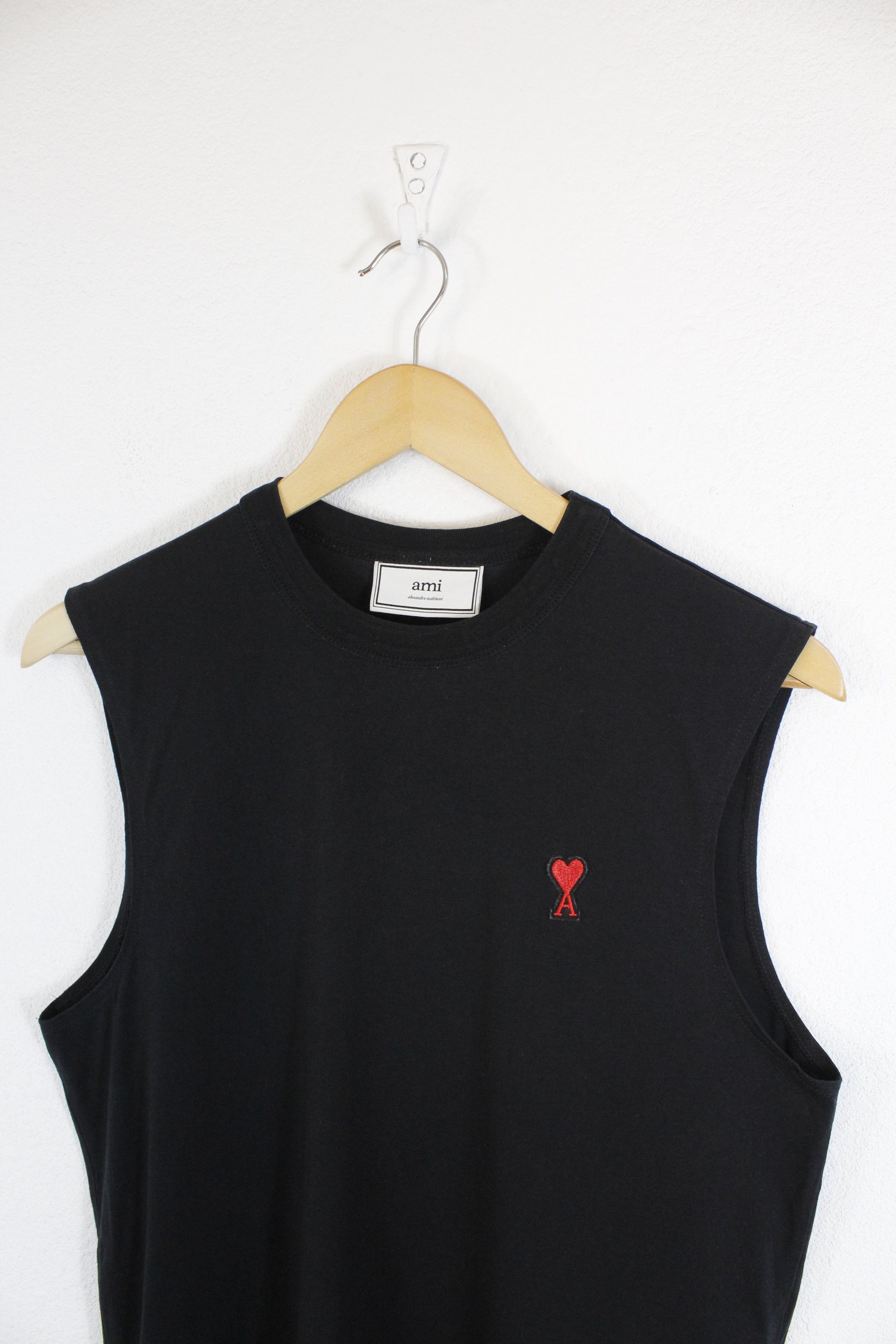 AMI Ami Paris Heart Chest Logo Tee Sleeveless Top Size US XS / EU 42 / 0 - 2 Thumbnail