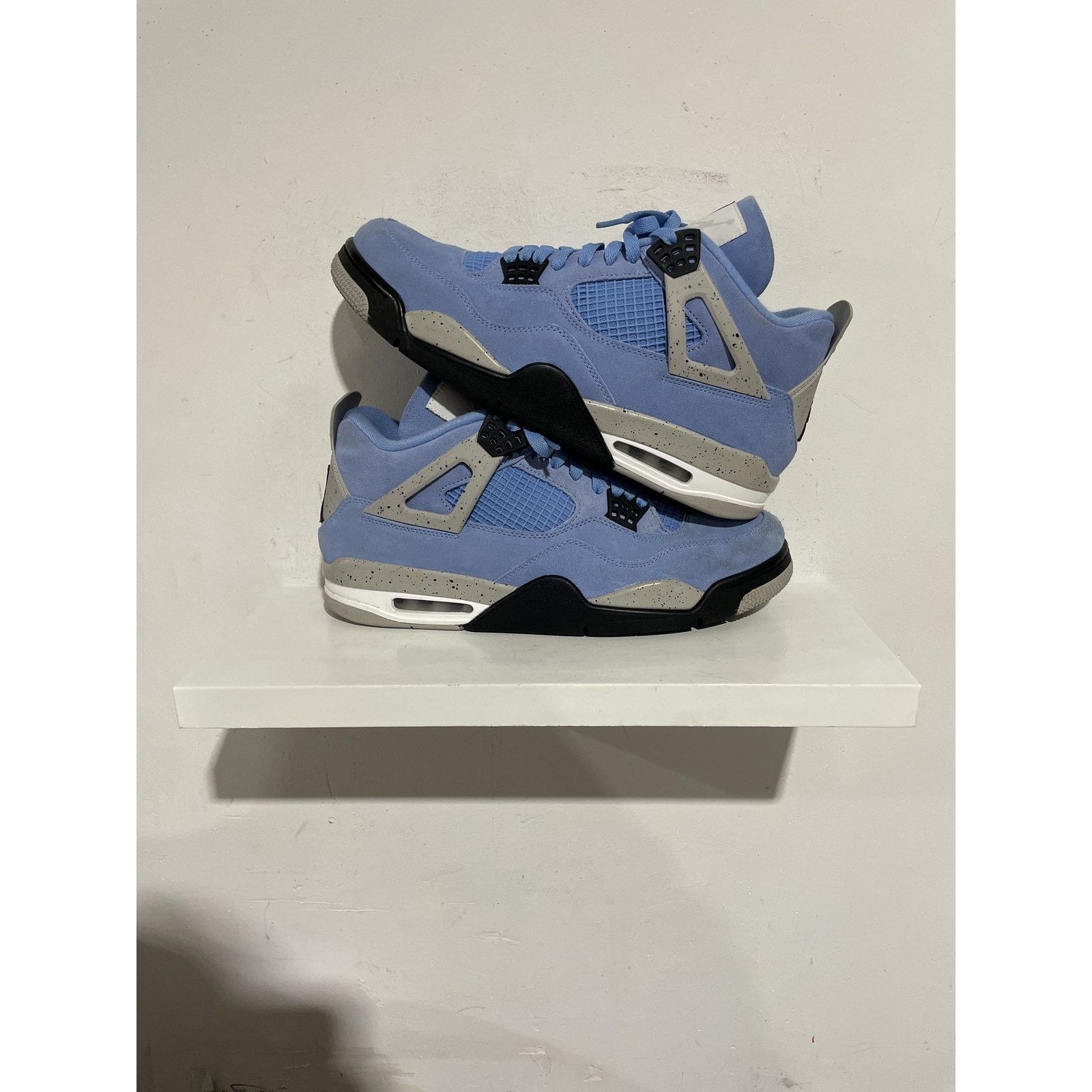 Jordan Brand JORDAN 4 RETRO UNIVERSITY BLUE SIZE 12 PREOWNED Size US 12 / EU 45 - 1 Thumbnail