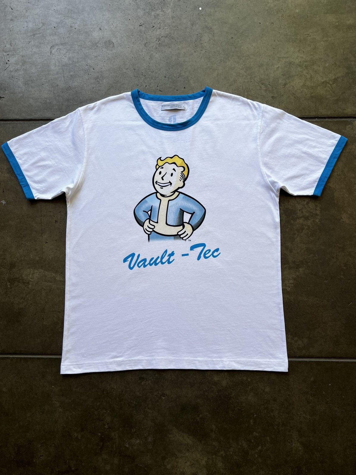 Vintage Rare 2008 Fallout 3 Promo Video Game Tee Shirt Final Fantasy Size US L / EU 52-54 / 3 - 1 Thumbnail