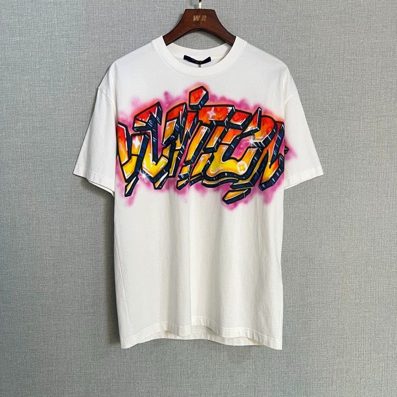 Louis Vuitton Louis Vuitton White flame graffiti logo short sleeve 2504-N Size US M / EU 48-50 / 2 - 1 Thumbnail