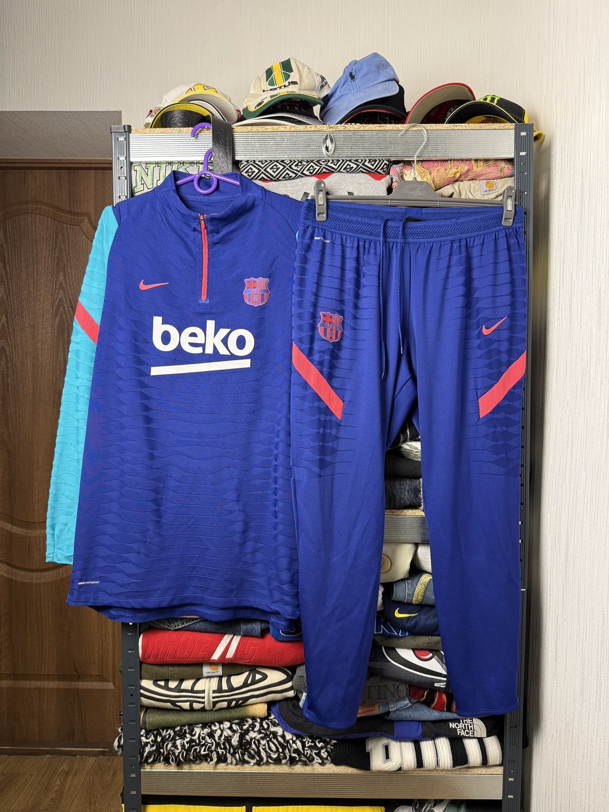 Nike NIKE Barcelona FCB Suit jersey unicef BECO y2k Size US XL / EU 56 / 4 - 1 Thumbnail