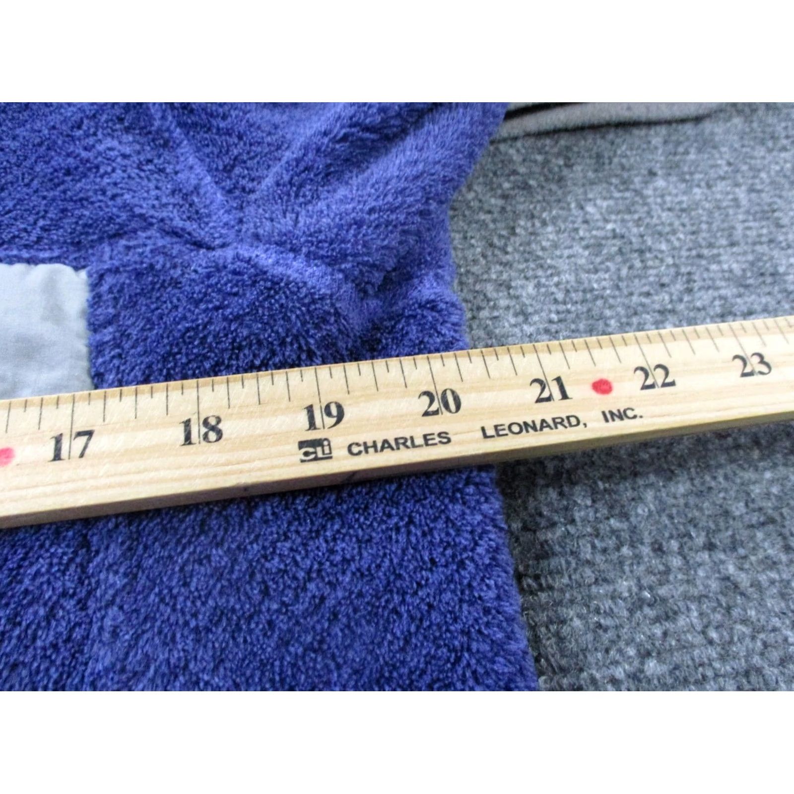 Patagonia Patagonia Jacket Women L Purple Fleece Outdoor Windproof Lightweight Pockets Logo Better Sweater 90s Style Mens Womens Size L / US 10 / IT 46 - 5 Thumbnail