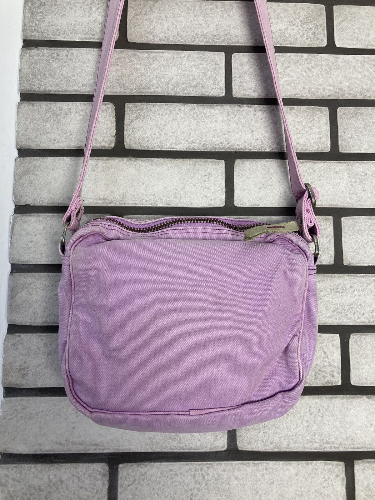 Nike × Vintage 00s Nike Vintage Pink Crossbody Bag Unisex Size ONE SIZE - 2 Thumbnail