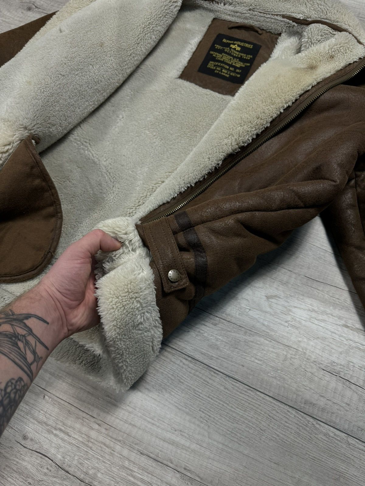 Alpha Industries Alpha Industries Sherpa Jacket B3 FL Size US XXL / EU 58 / 5 - 14 Thumbnail