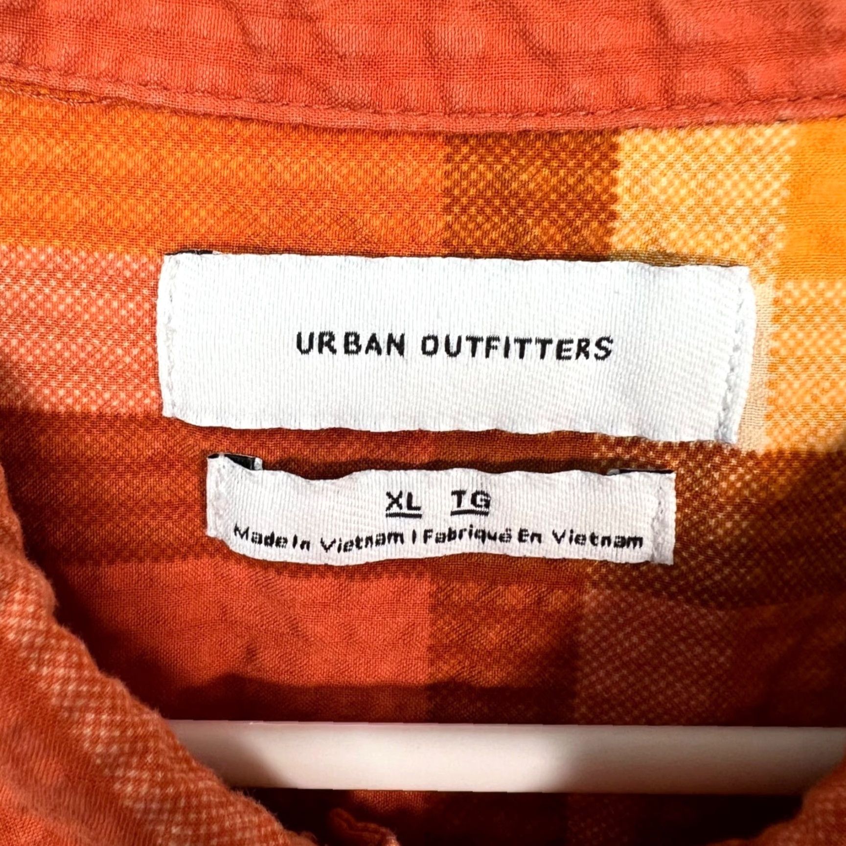 Urban Outfitters Urban Outfitters Shirt Mens XL Orange Plaid Short Sleeve Button-Up Pocketable Cotton Casual Size US XL / EU 56 / 4 - 3 Thumbnail