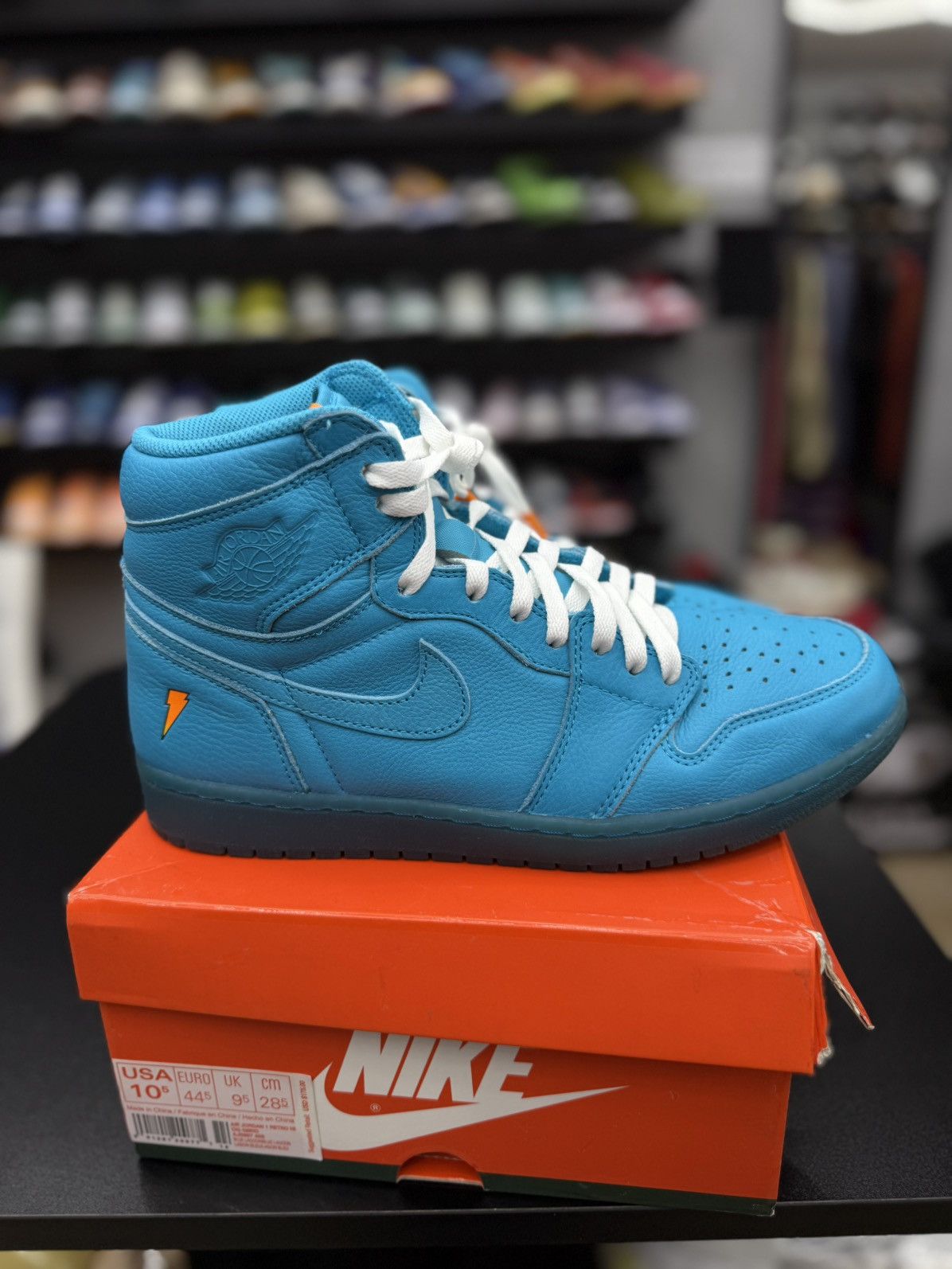 Jordan Brand Jordan 1 Gatorade Blue Lagoon Size 10.5 Pre Owned 🧼 Size US 10.5 / EU 43-44 - 16 Thumbnail