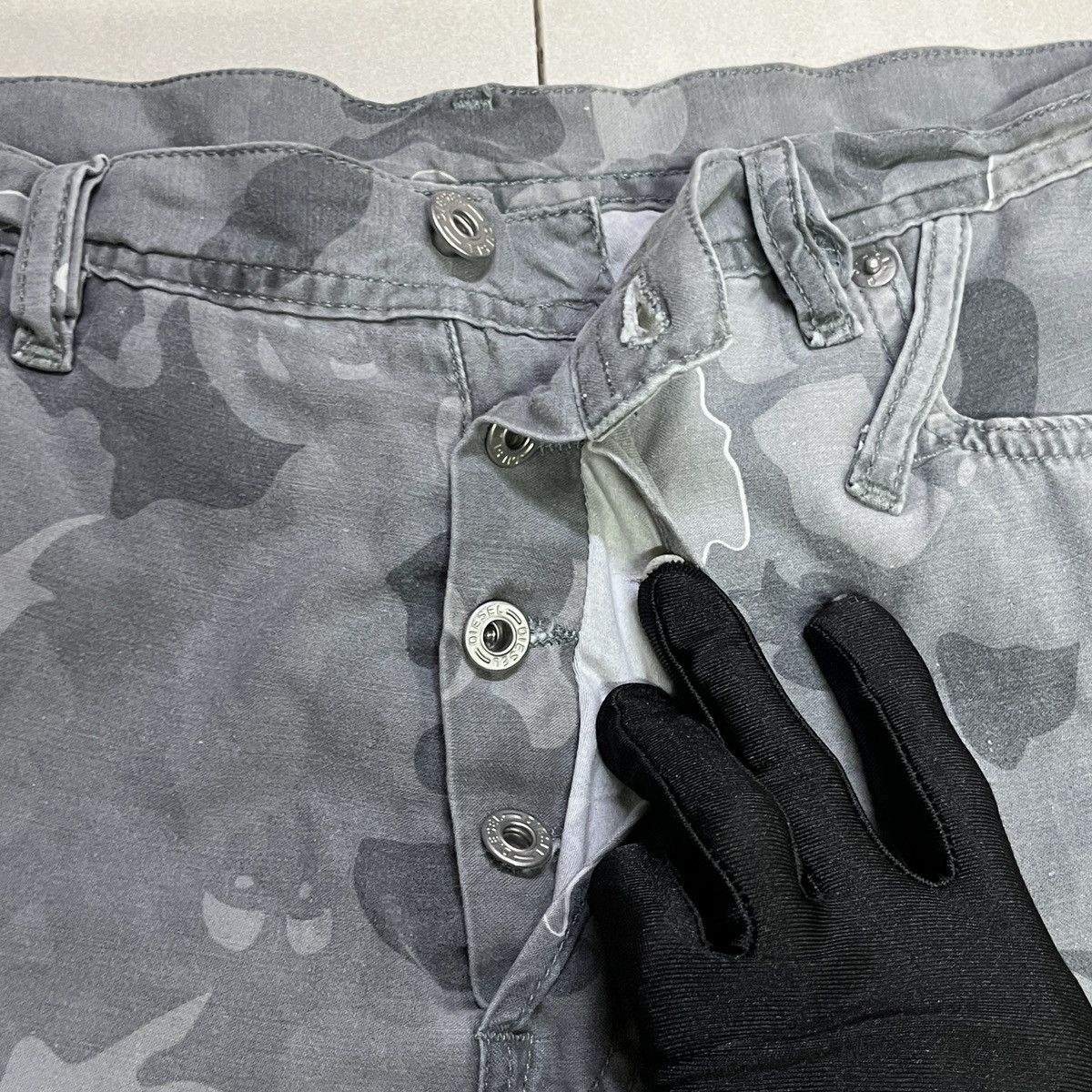 Diesel × Vintage Vintage Diesel Camouflage Baggy Pants Size US 32 / EU 48 - 6 Thumbnail