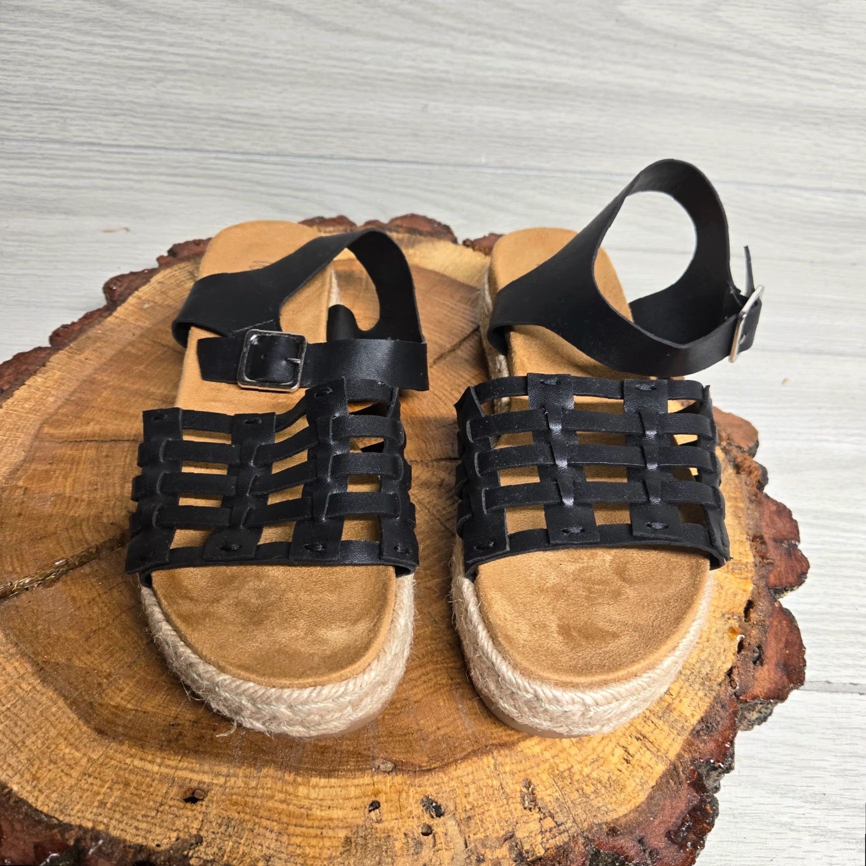 Vintage Wonderfly Black Sandals with Cushioned Footbed Rope Slide Adult Women’s 8.5 Shoes Size US 8.5 / IT 38.5 - 3 Thumbnail