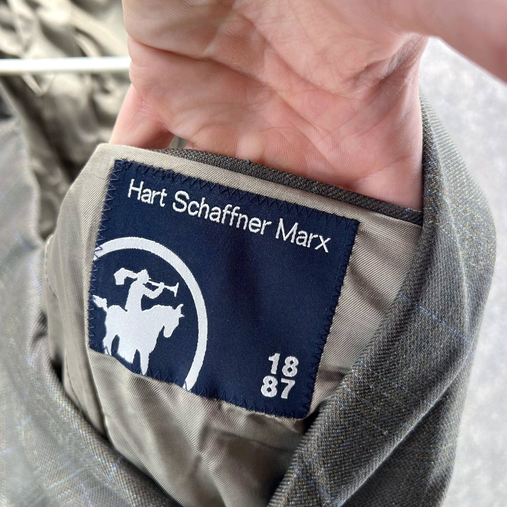 Hart Schaffner Marx Hart Schaffner Marx Suit Jacket Mens 43R Gray Plaid Two Button Notch Lapel Jacket/Coat Regular Length Black or Gray? Size 46R - 4 Thumbnail