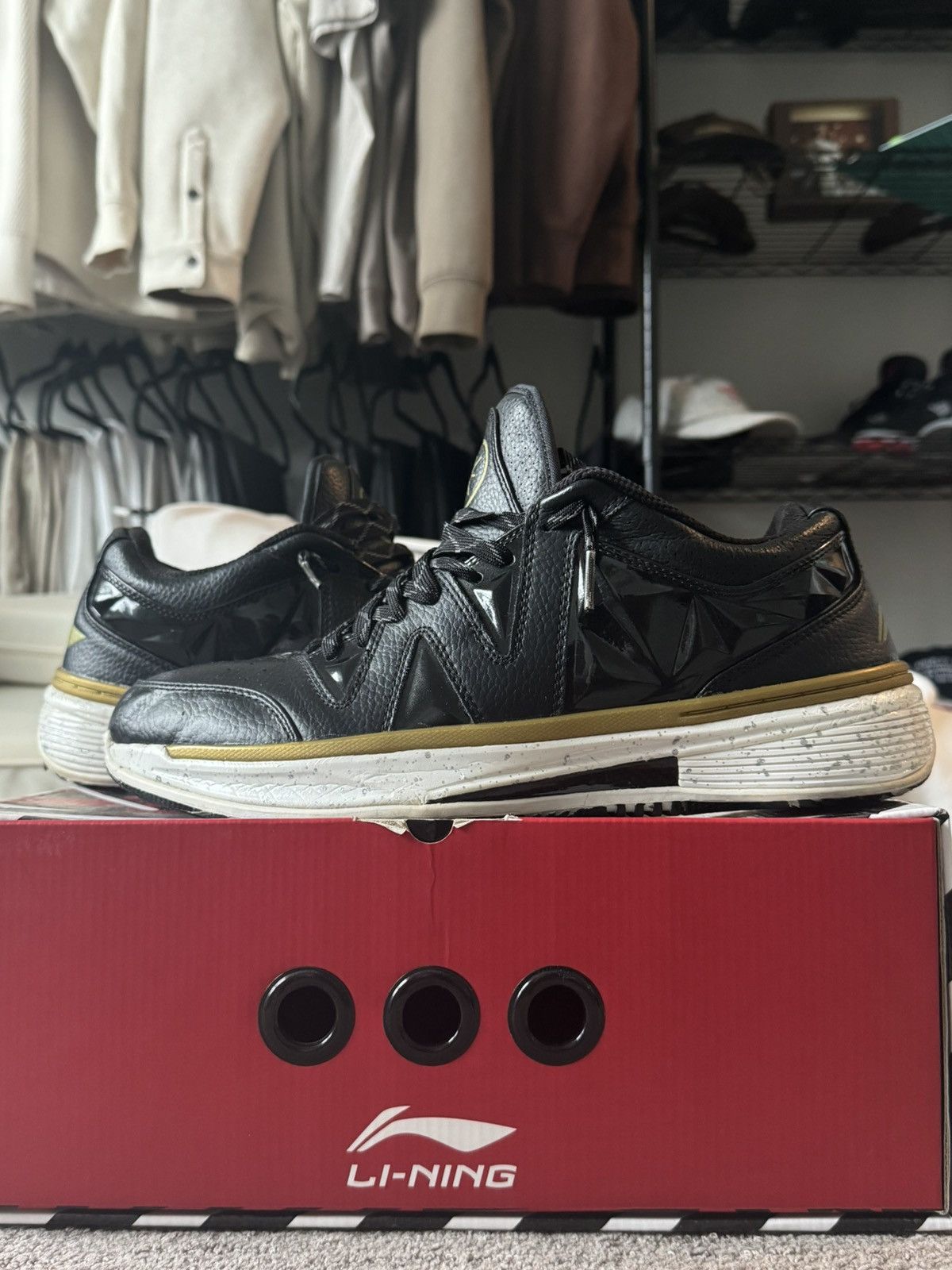 Li-Ning Way of Wade 2.0 Low Black Gold Size US 15 / EU 48 - 1 Thumbnail