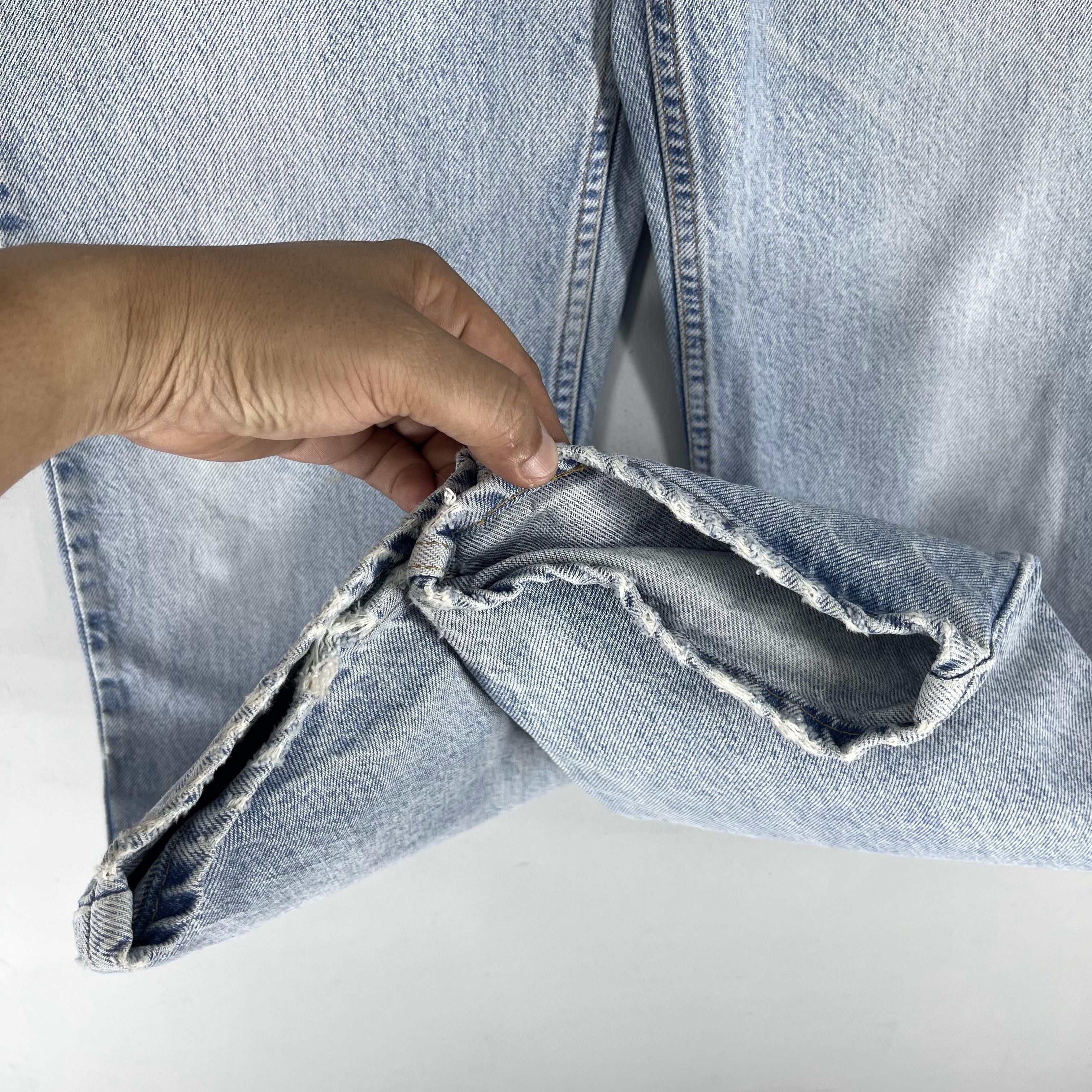 Levi's × Vintage Size 31 Vintage Levis 559 Distressed Light Wash Jeans Size US 31 - 4 Thumbnail