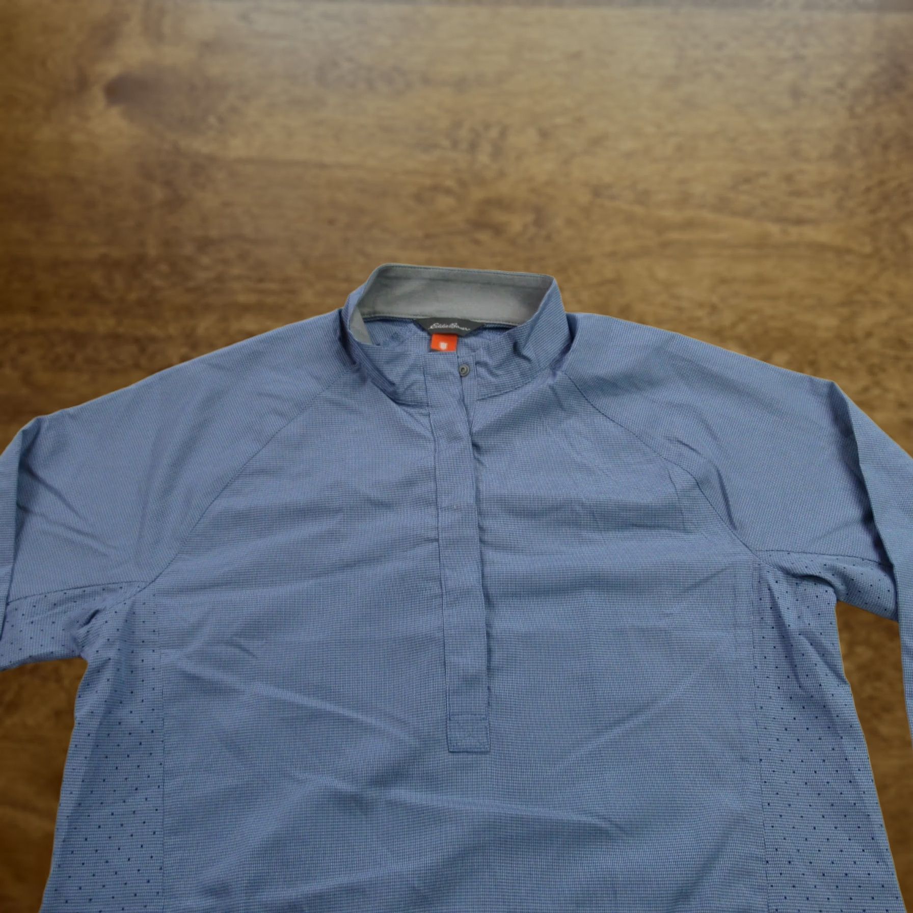 Eddie Bauer Eddie Bauer Shirt Womens XS Long Sleeve Blue Pockets 1/4 Button Front Outdoors Size XS / US 0-2 / IT 36-38 - 1 Thumbnail