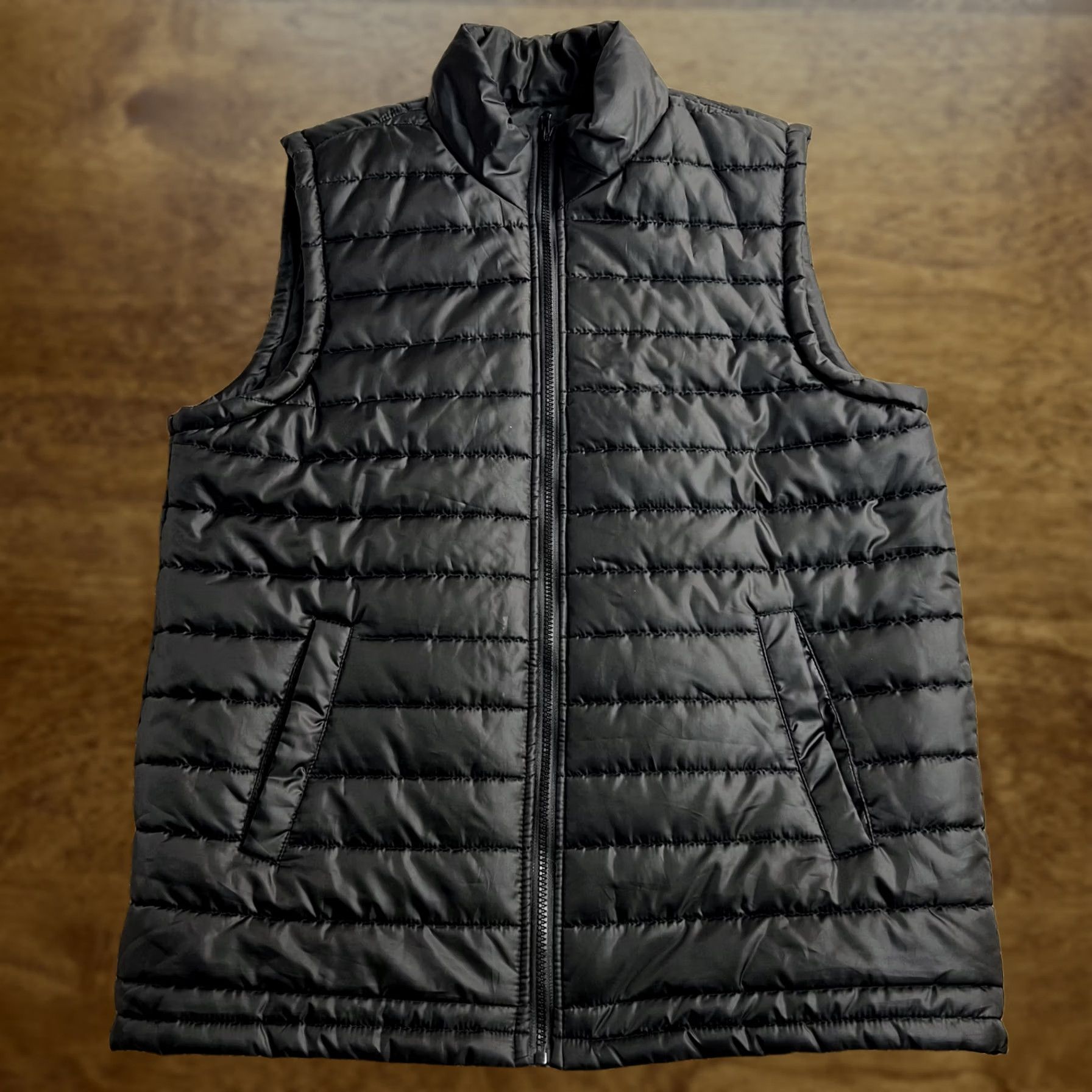 Vintage Jackson Hole Vest Mens M Black Quilted Puffer Full Zip Insulated Outdoor Shirt Size US M / EU 48-50 / 2 - 1 Thumbnail