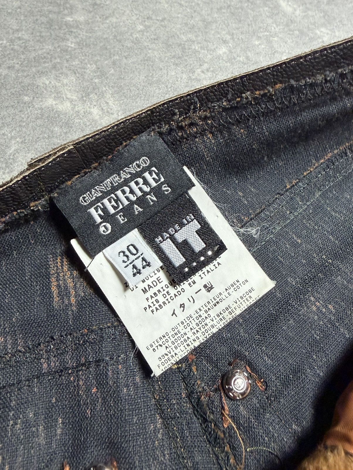 Gianfranco Ferre 00s Gianfranco Ferre Jeans Fur 3D Trompe L’oeill Print 30 44 Size US 28 / EU 44 - 9 Thumbnail