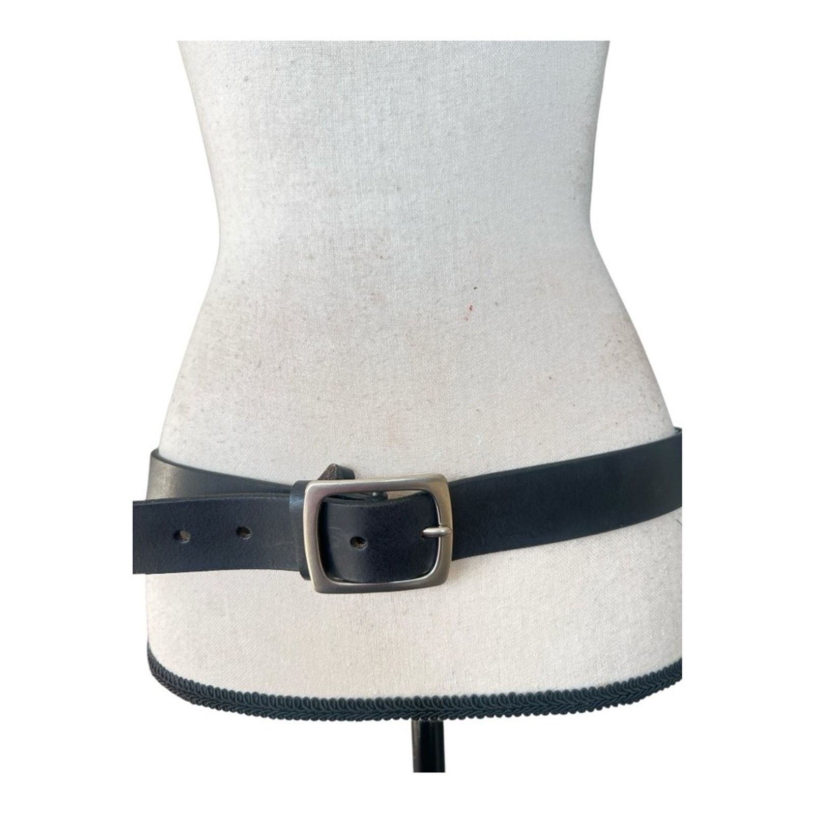 Vintage Classic Black Leather Belt with Silver Square Buckle Size 34 - 7 Thumbnail