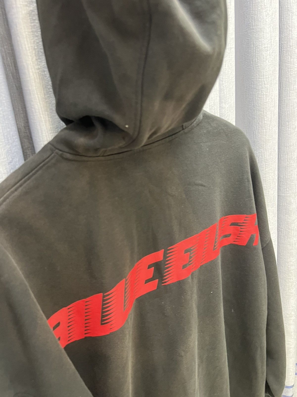 Billie Eilish Thrashed Faded Billie Eilish Baggy Oversized Hoodie Size US L / EU 52-54 / 3 - 5 Thumbnail